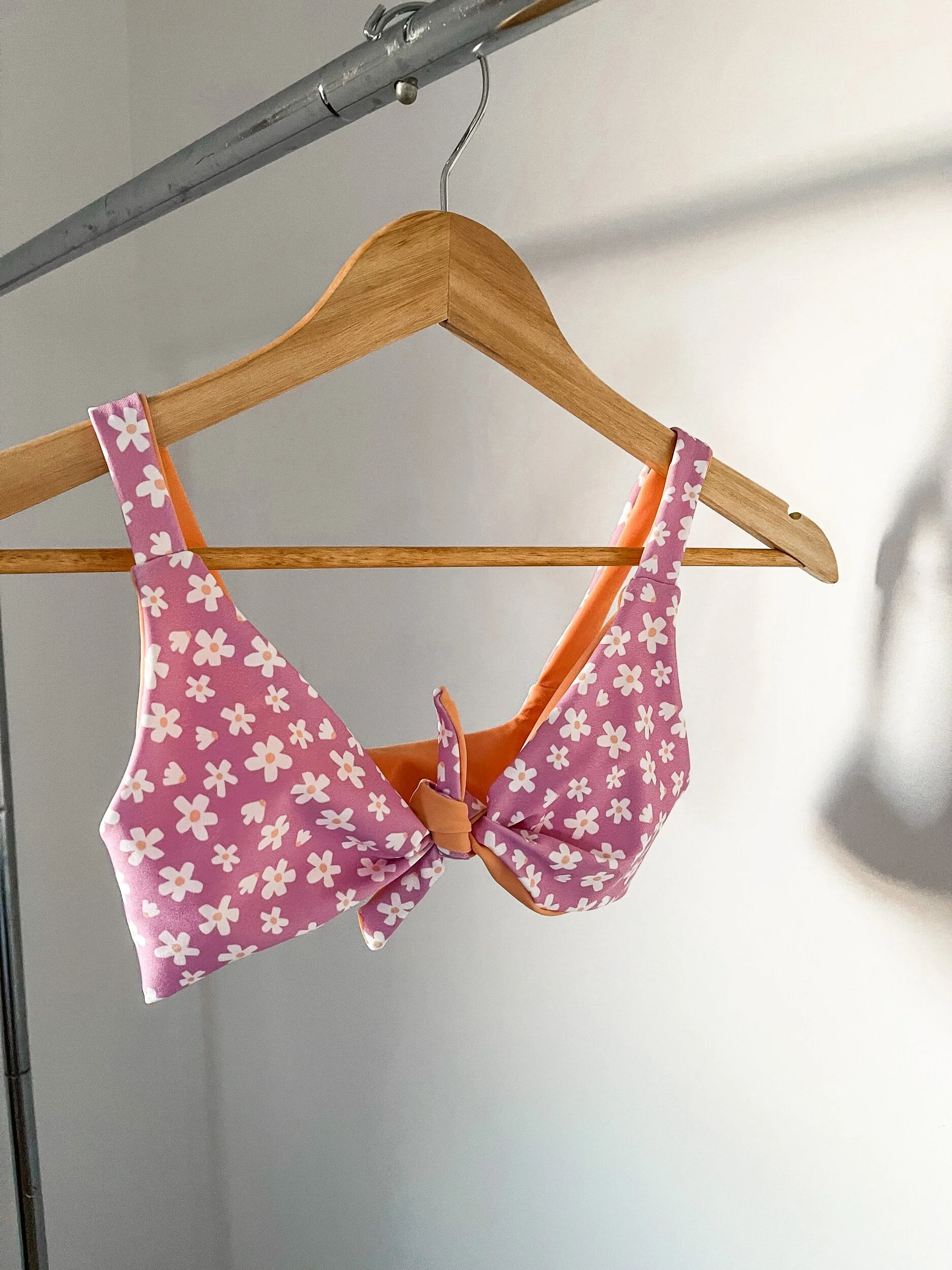 51836DEF-2AB7-4F22-A8DB-75F3D99FEBB5