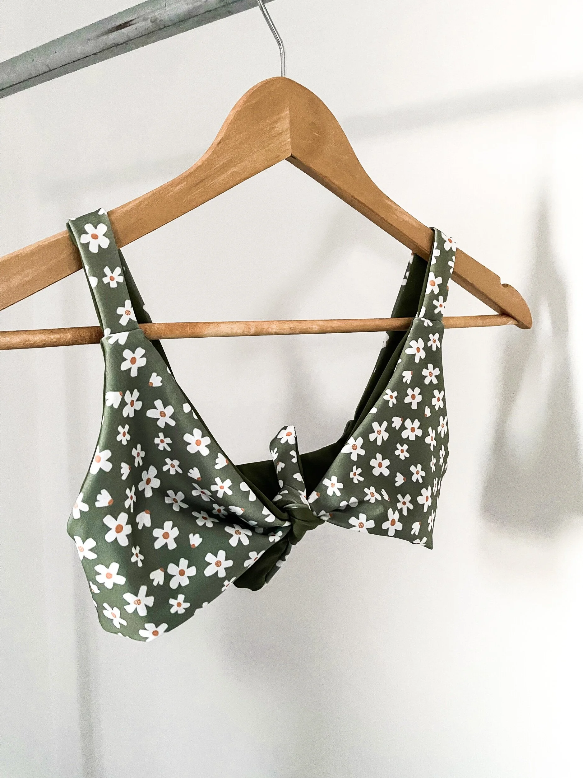 3E2DC90A-3ED4-48FD-A4F2-56BE10AA2F7D