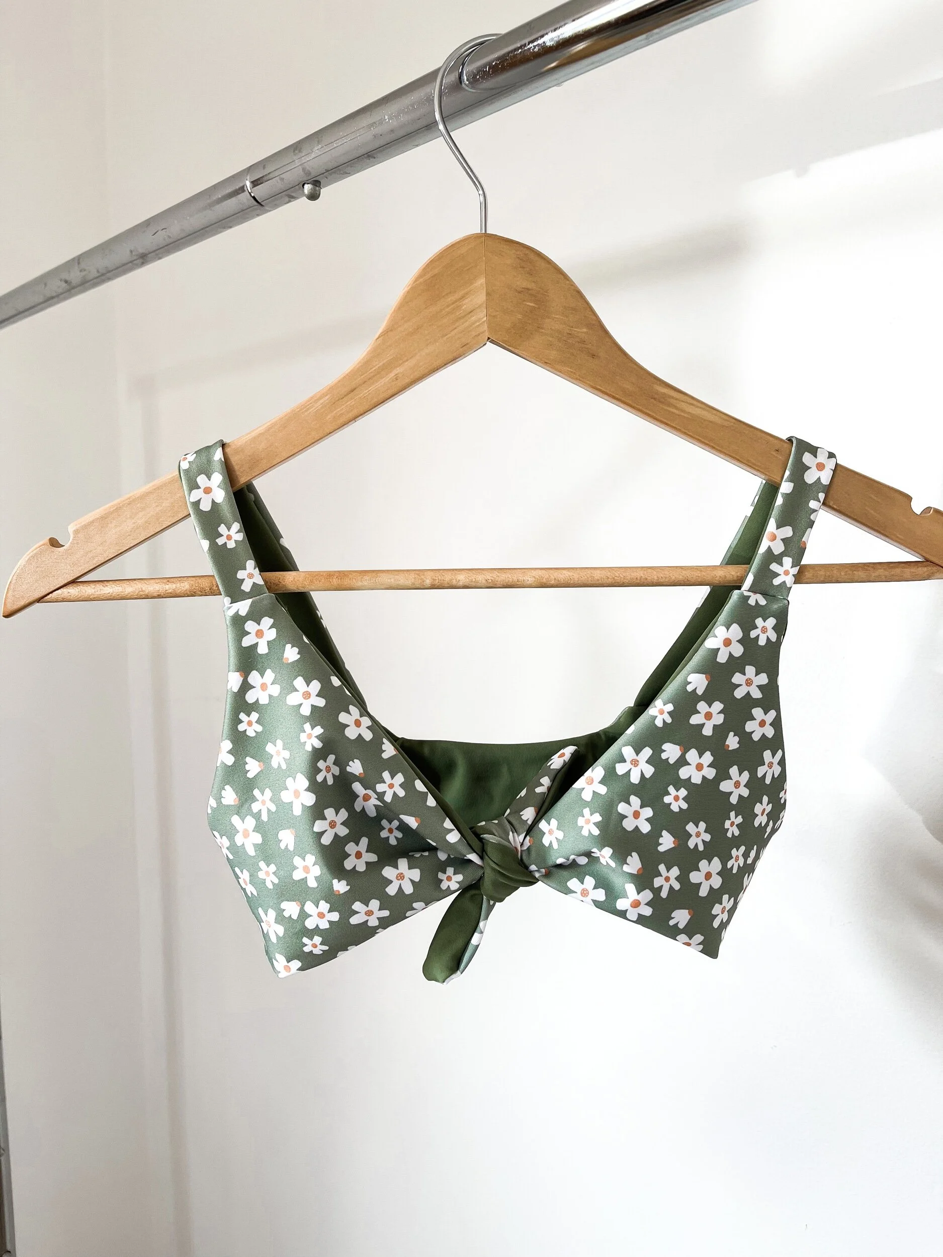 BFC653C9-32DE-49FF-97CC-0EEDC1043FAD