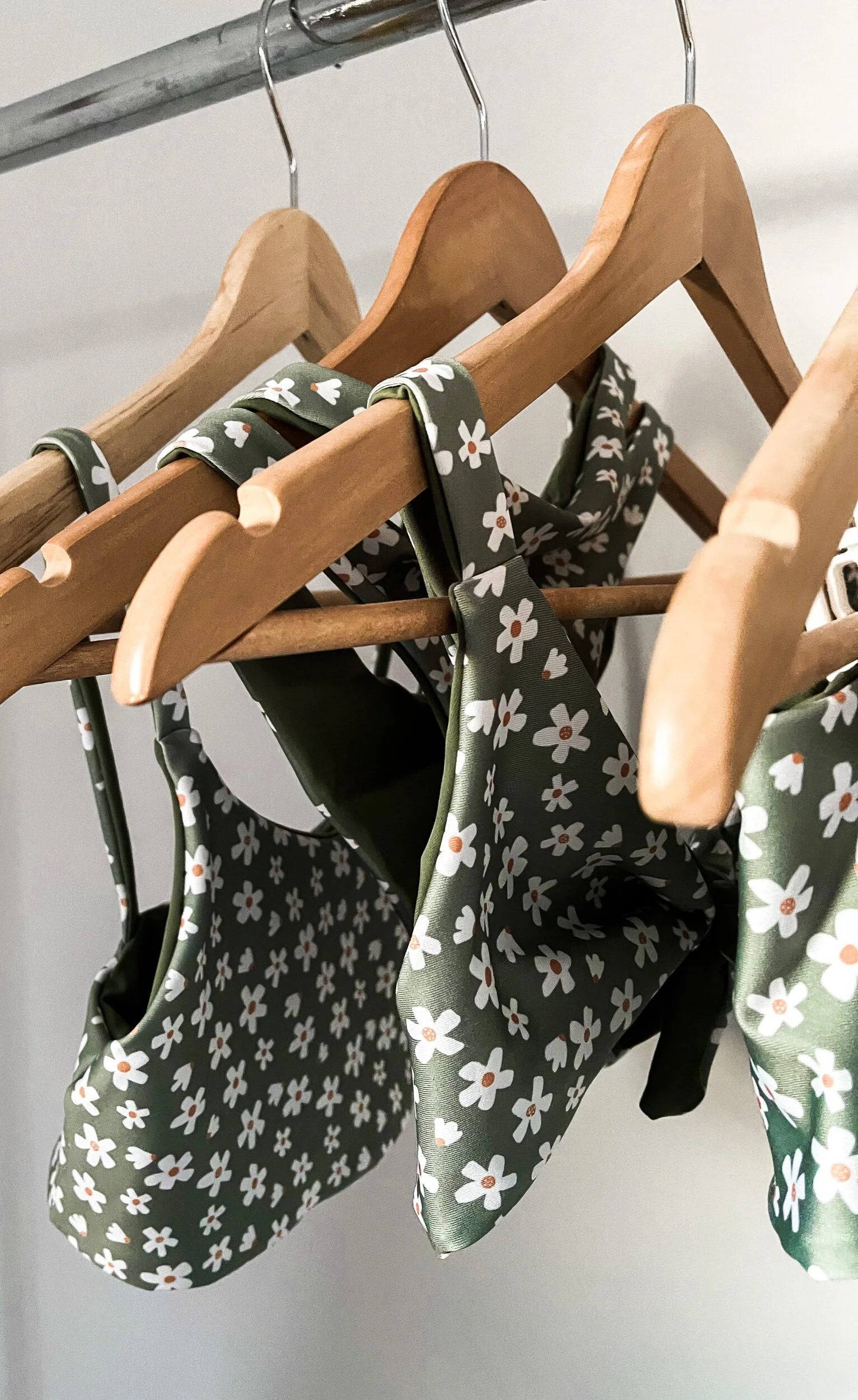 EE692157-83A9-4A5A-B041-1FAFC2B1B2AB