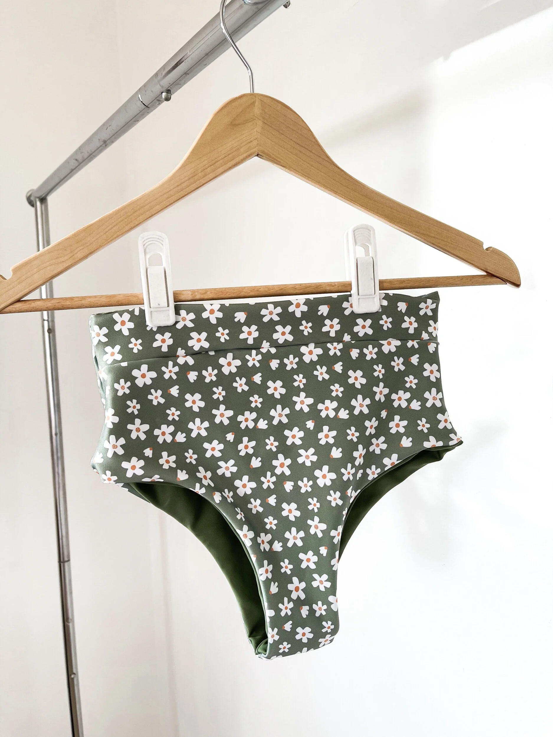 1B470D1C-DE2E-4197-87E9-9FB3C6857163