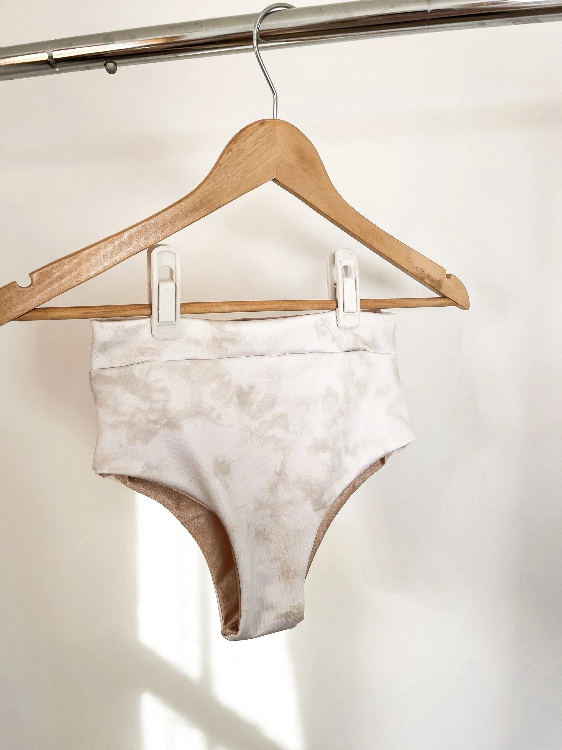 CD43A1AC-911D-4D50-A3FB-C70EE558946F