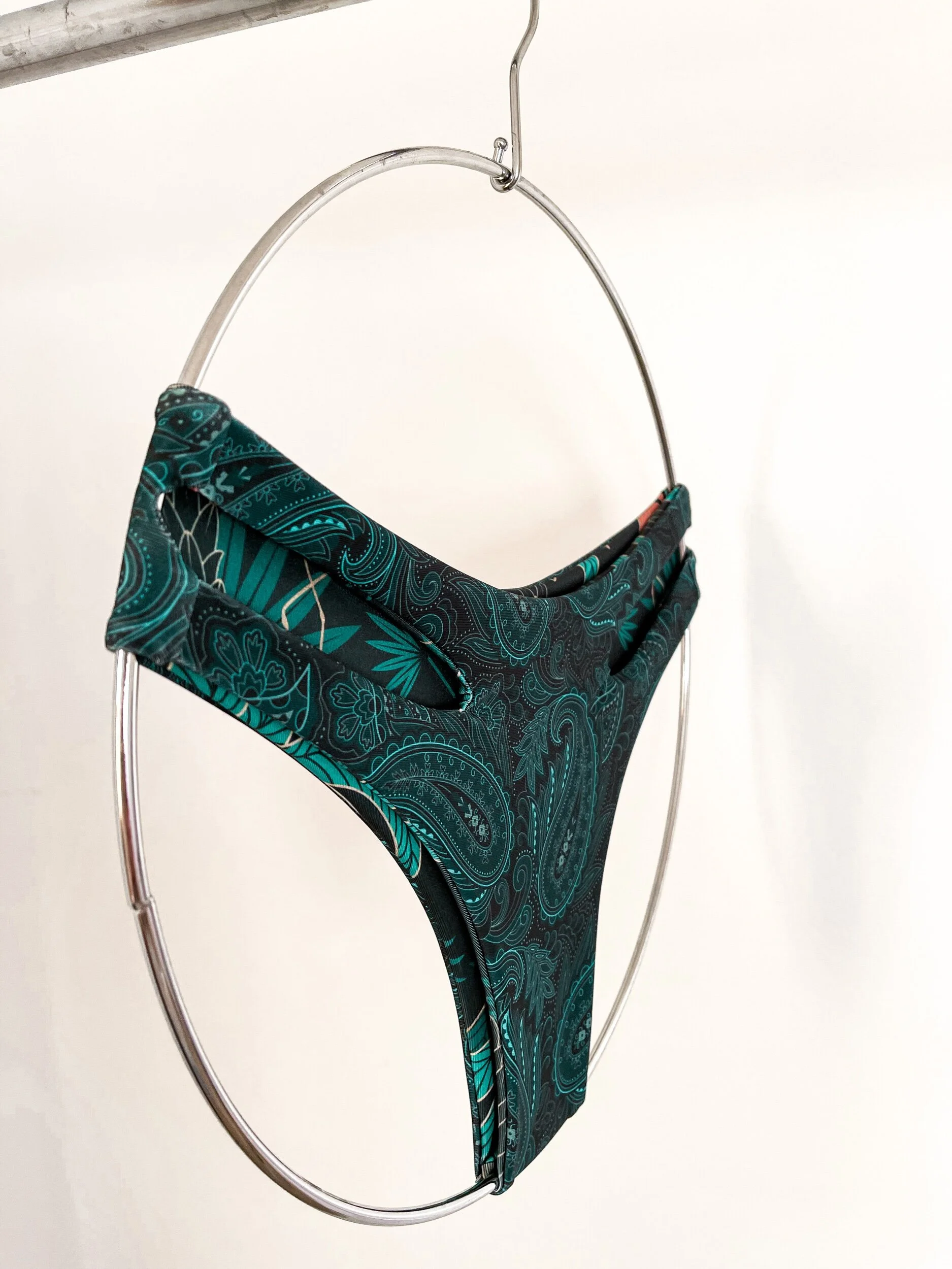 B4557708-03DF-4602-AAD5-7A30896F1204