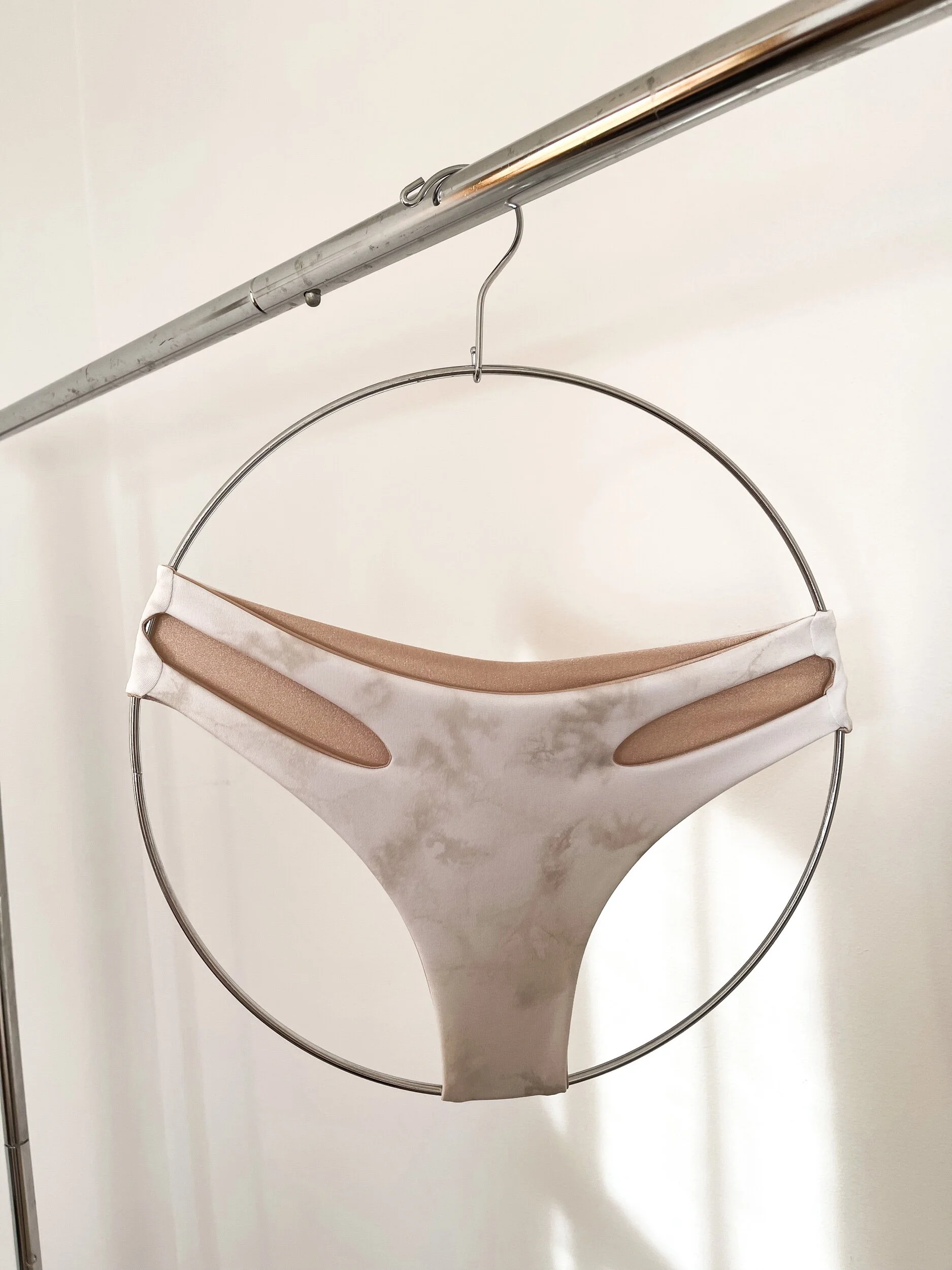 D138C31D-D971-467A-A5E6-426C78C55AEF