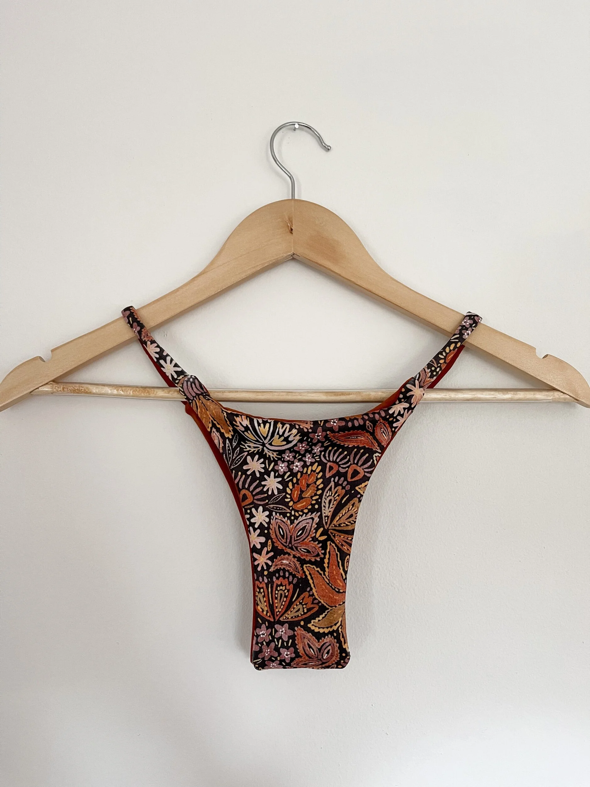 F25F3AA5-D7CA-4AD9-9700-928E231A553E