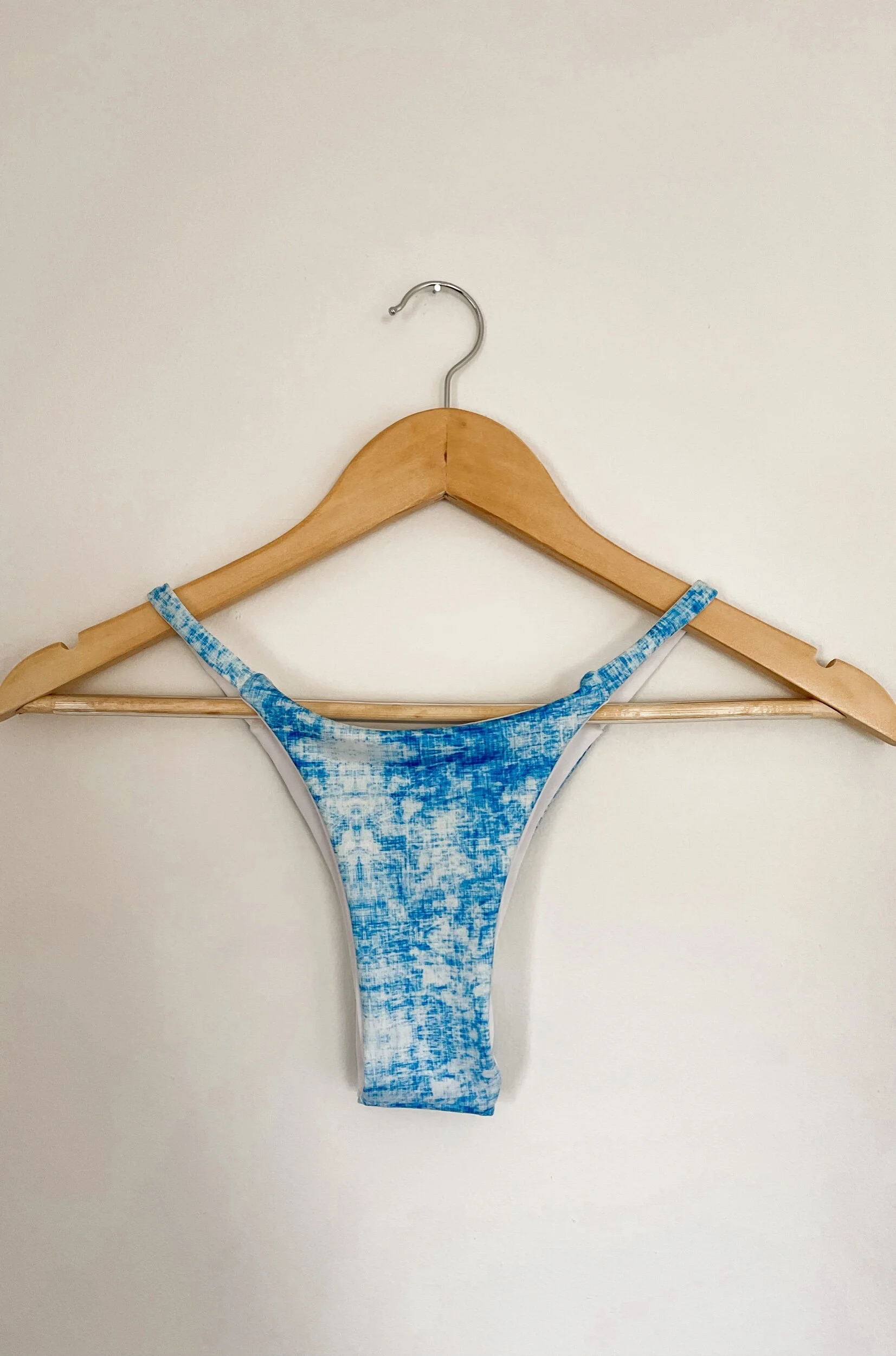 F9D7D12F-A286-4B11-A83E-865E554C25E2