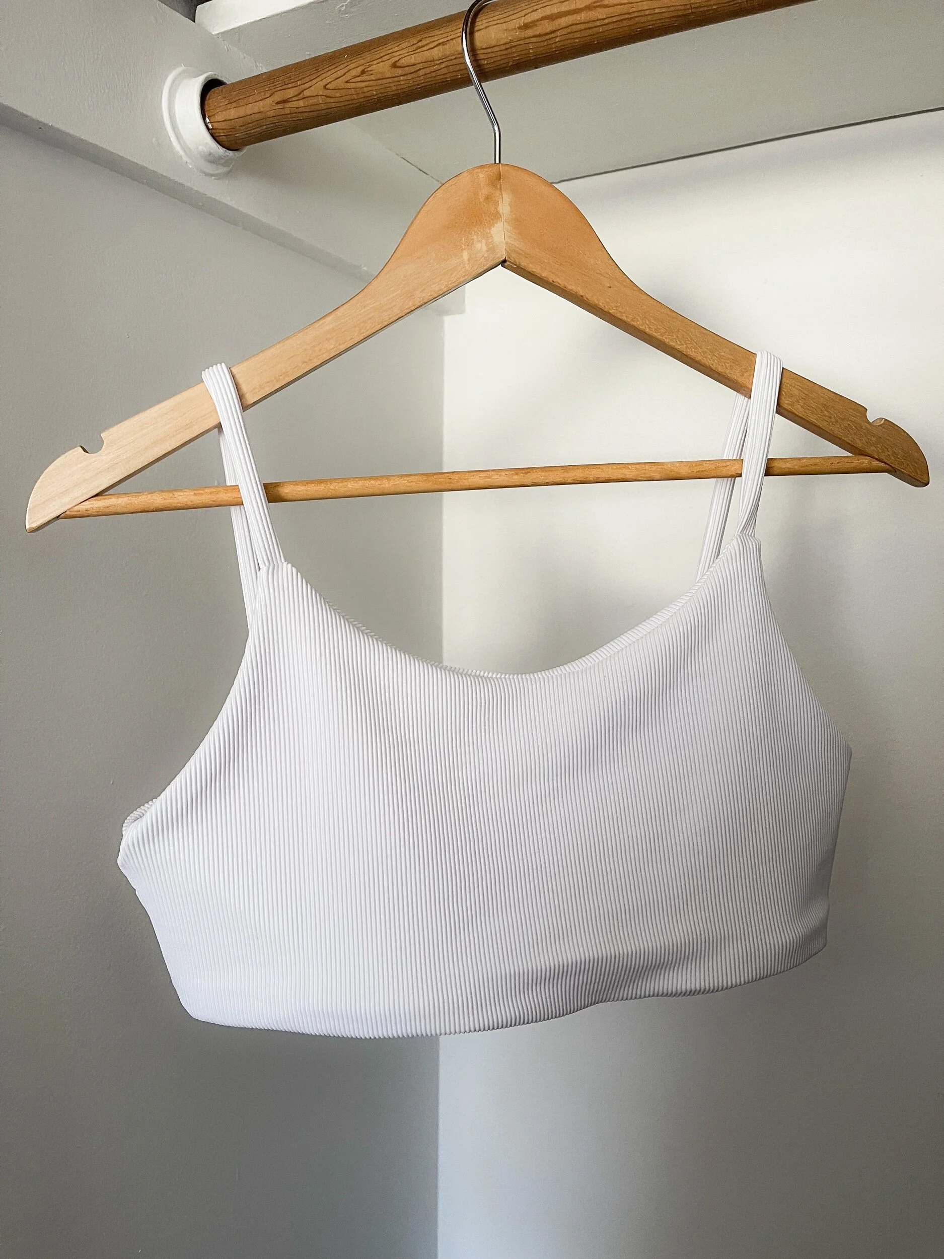 B93AB67C-E980-4ABC-AE32-77322D1691CD