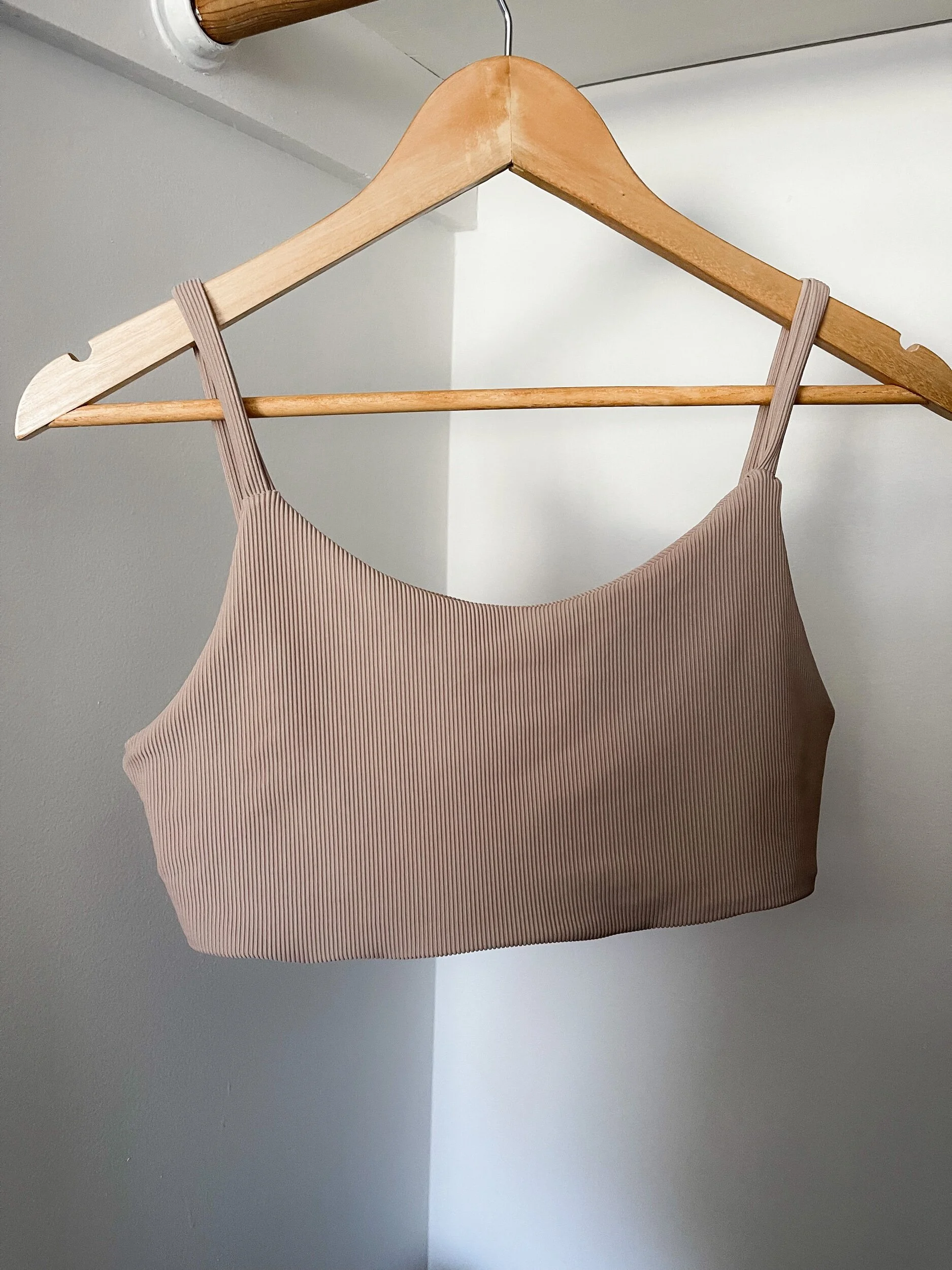 51907AEA-7A28-4E2D-BBC1-714E63154B01