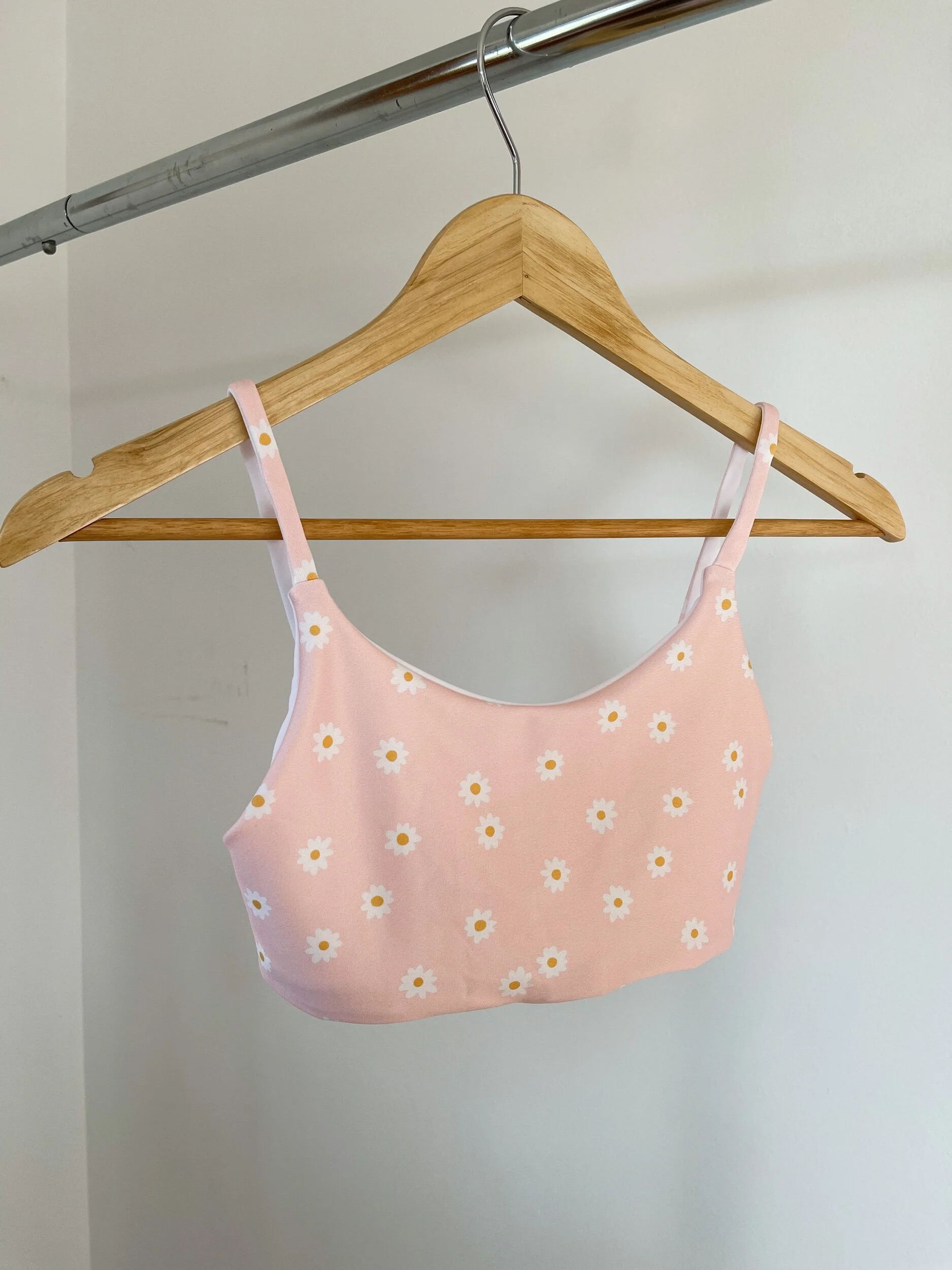 7B678EA9-F537-49EE-8BF8-5841DC412889