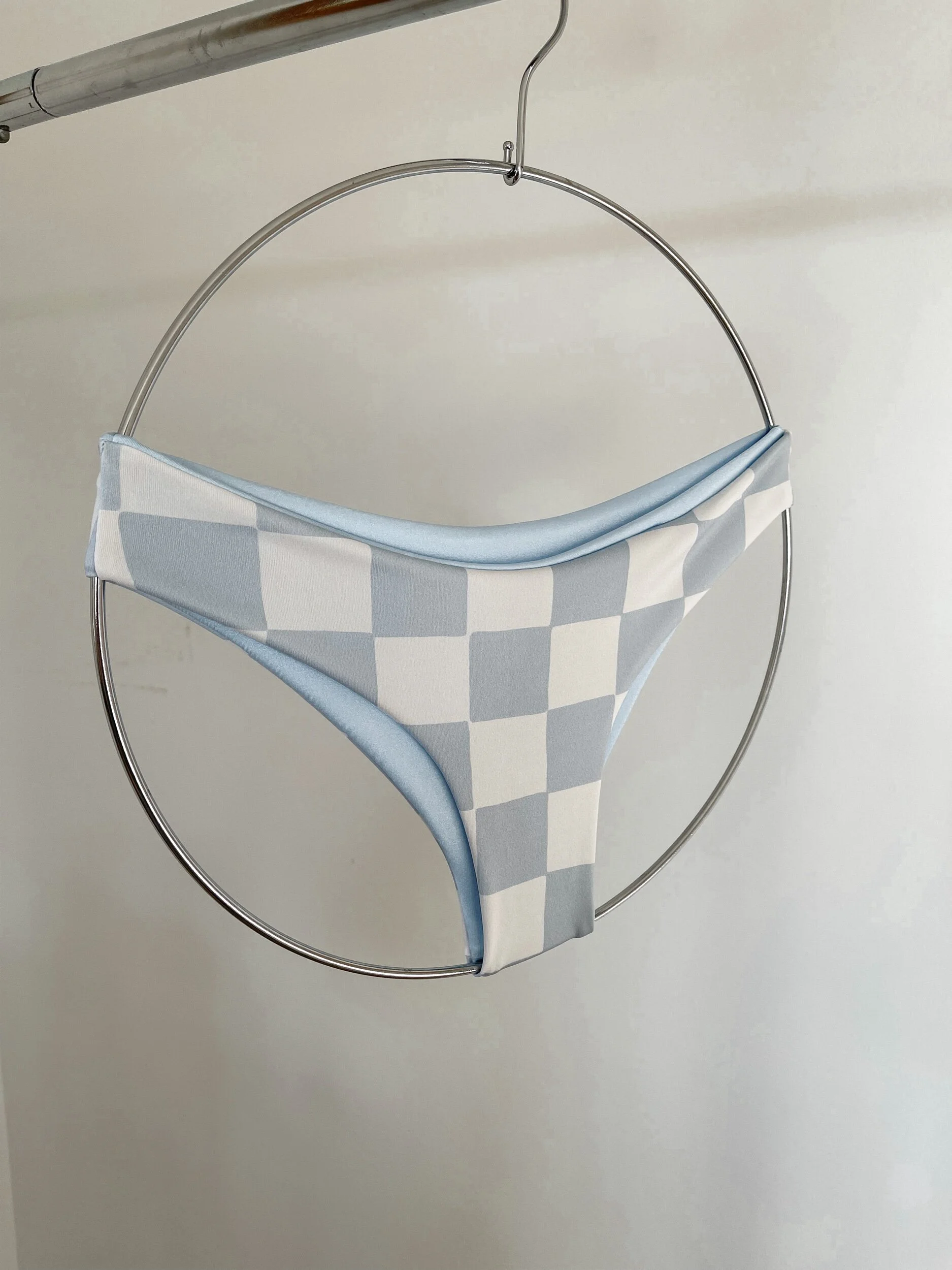 903F1B33-5F15-4228-B24D-E73DCBD0A851