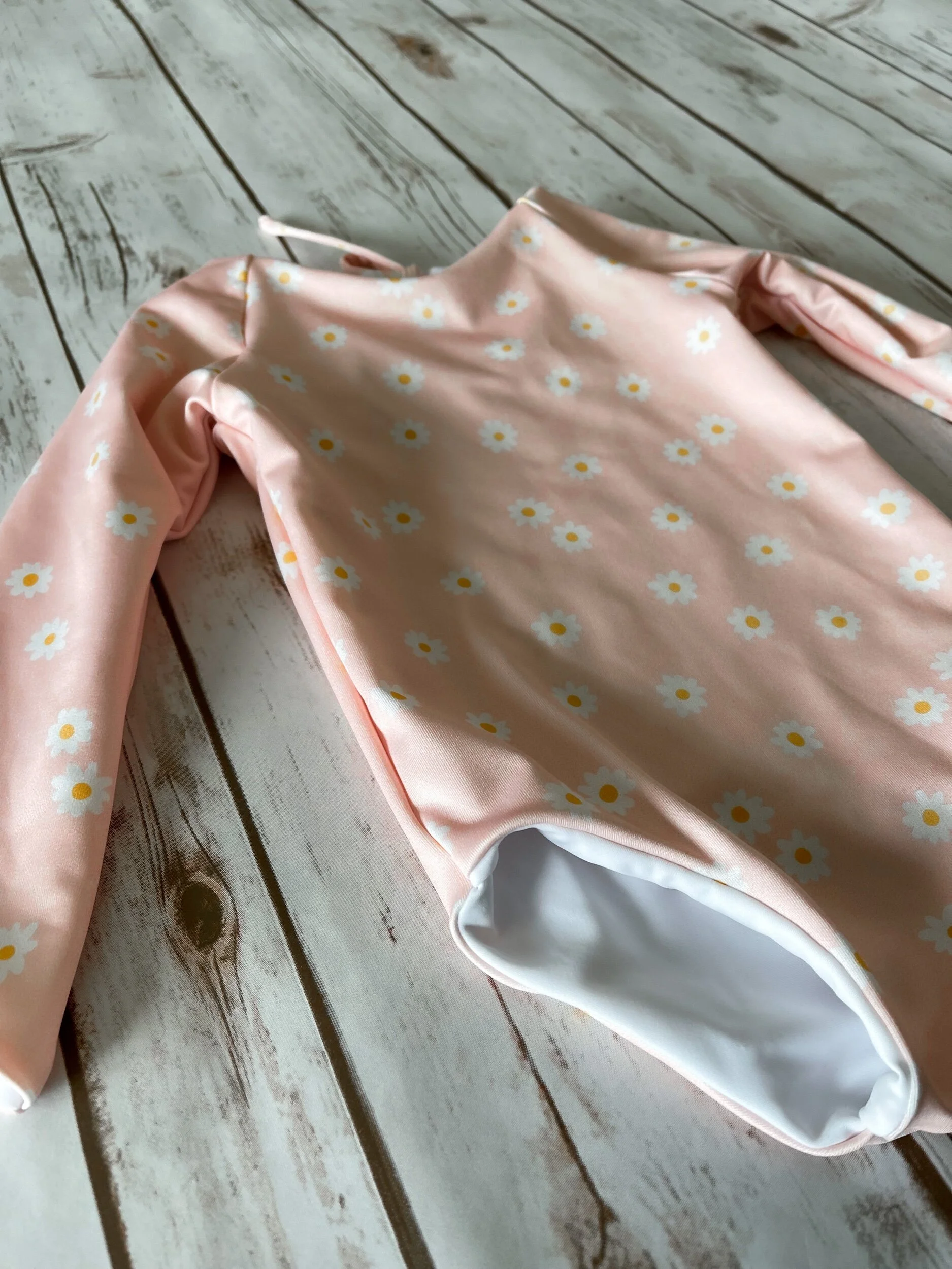 5B32CA75-D8C5-442F-A319-1E0895E8536A