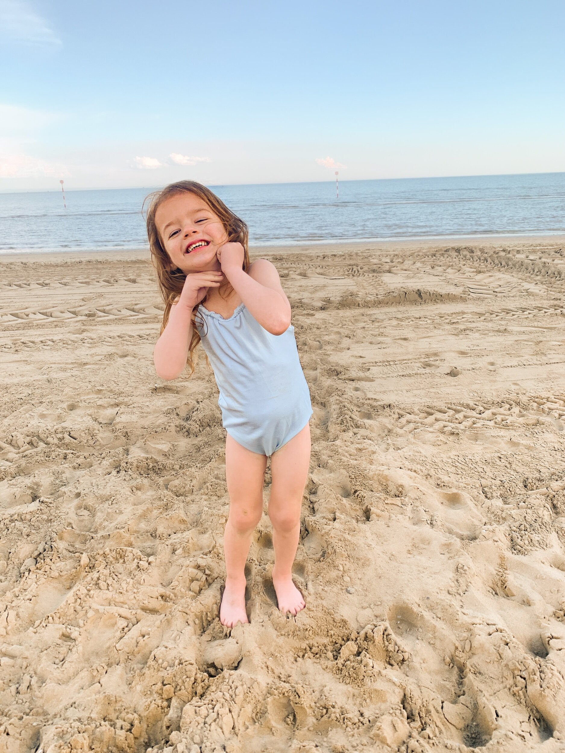 41A0D770-0A85-4F04-B52A-B0C67A8266FF