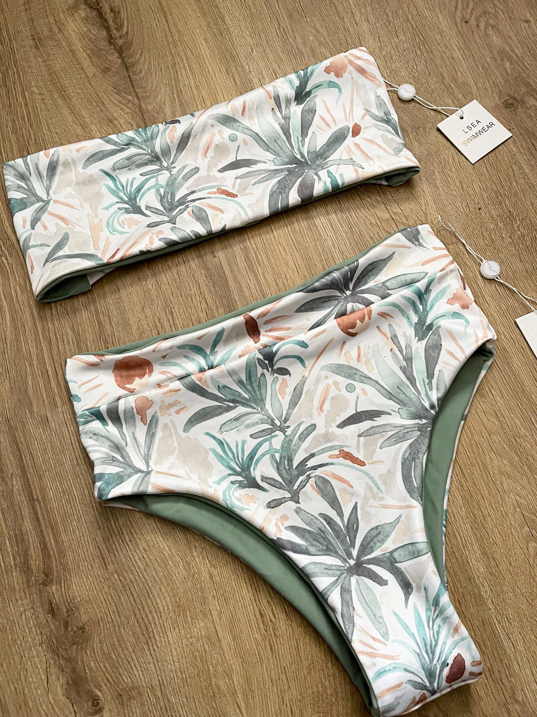 55DCDF07-0FEA-46B0-9860-FB5DEF07F28A