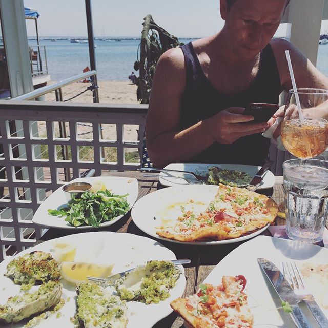 Oysters Rockefeller, lobster pizza & an Aperol Spritzah...yay!
#provincetown #ptown #aperolspritz #kelleyhouse #capecod