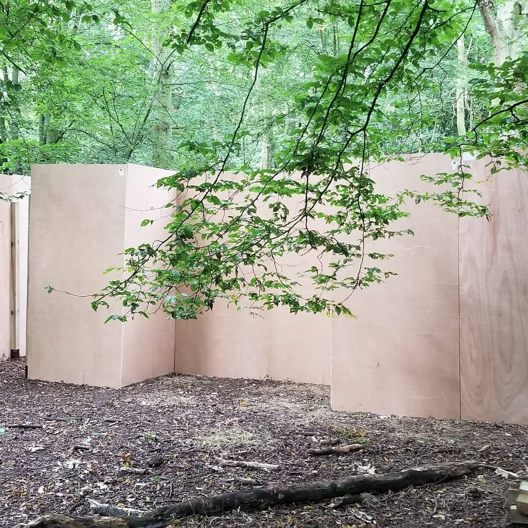 New fort construction under way - may (???) even be playable tomorrow, depends how long I can stave off the lunch pangs!
#AWAHerts #skirmish #AI #airsoftinternational #airsoft #gunporn #airsoftplayers #gameday #gunstergram #pewpew #airsoftoperator #
