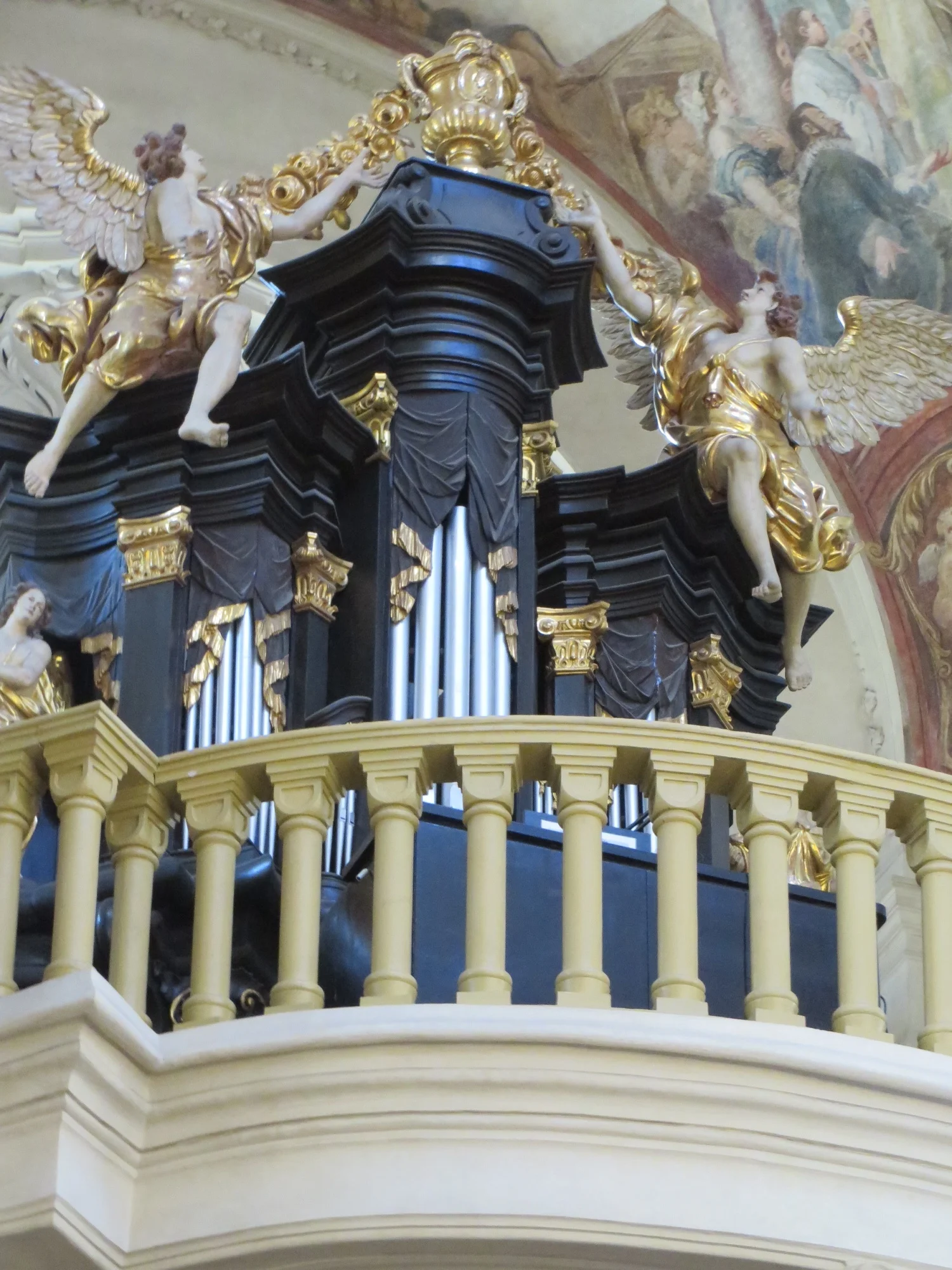 Organ Loft, st. Nicholas church, prague