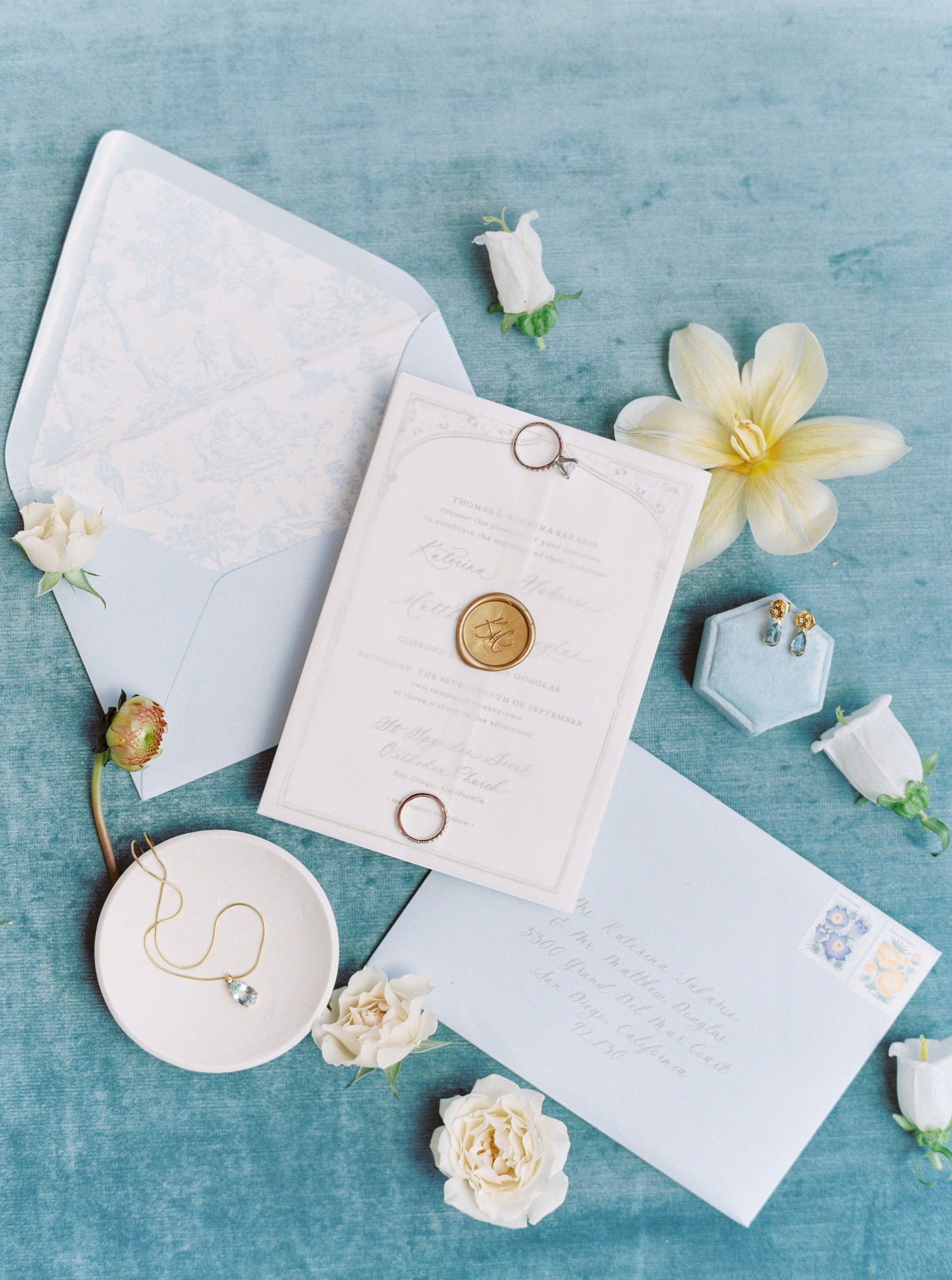 romantic_sandiego_wedding_invitations2.jpg