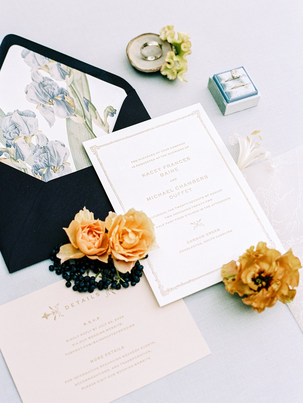 contemporary_elegance_historic_charleston_wedding1.jpg