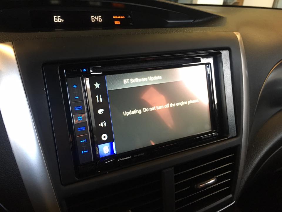 Audiosport的触摸屏车立体声系统