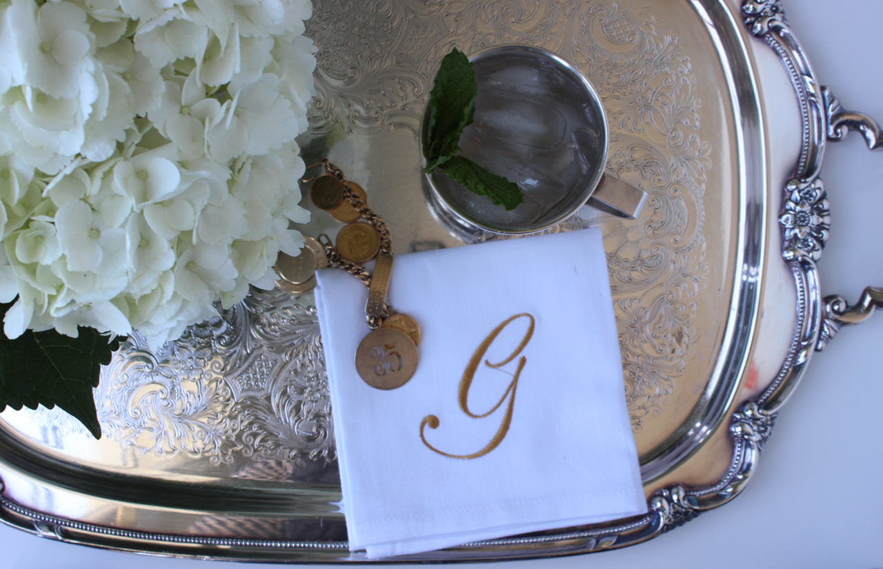 Silver tray vingette
