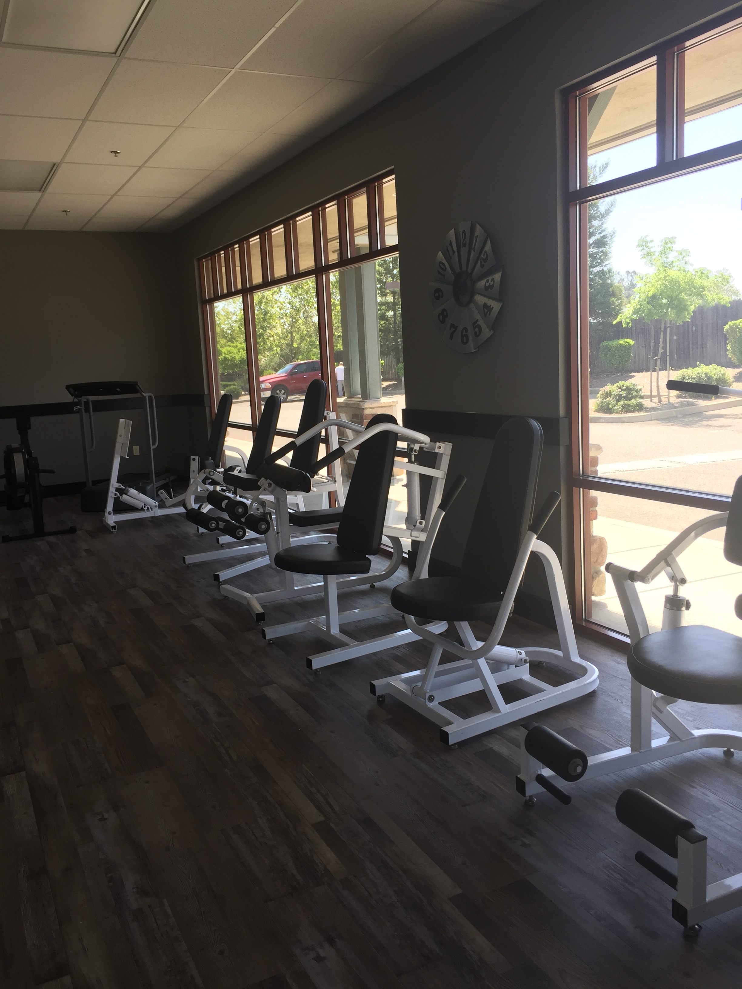 Machines missing from my last space are HERE. Face it. You can't escape these, and complaining about muscle soreness is a GOOD problem....