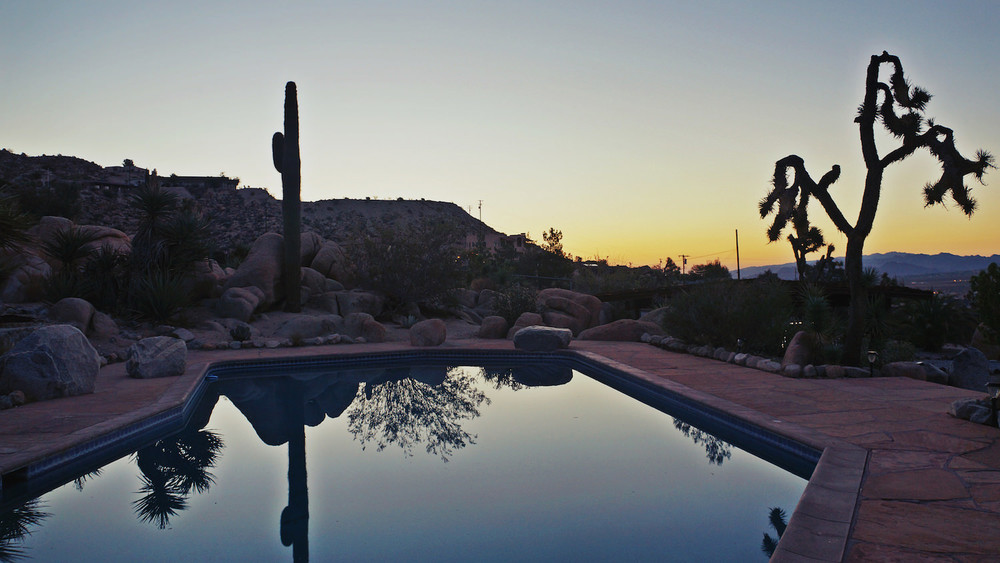   Click here &nbsp;to book our Airbnb place. We sent our friends and they loved it! An incredibly inspiring pool house in Yucca Valley, about 15 minutes from Joshua Tree National Park and its rad little town. 
