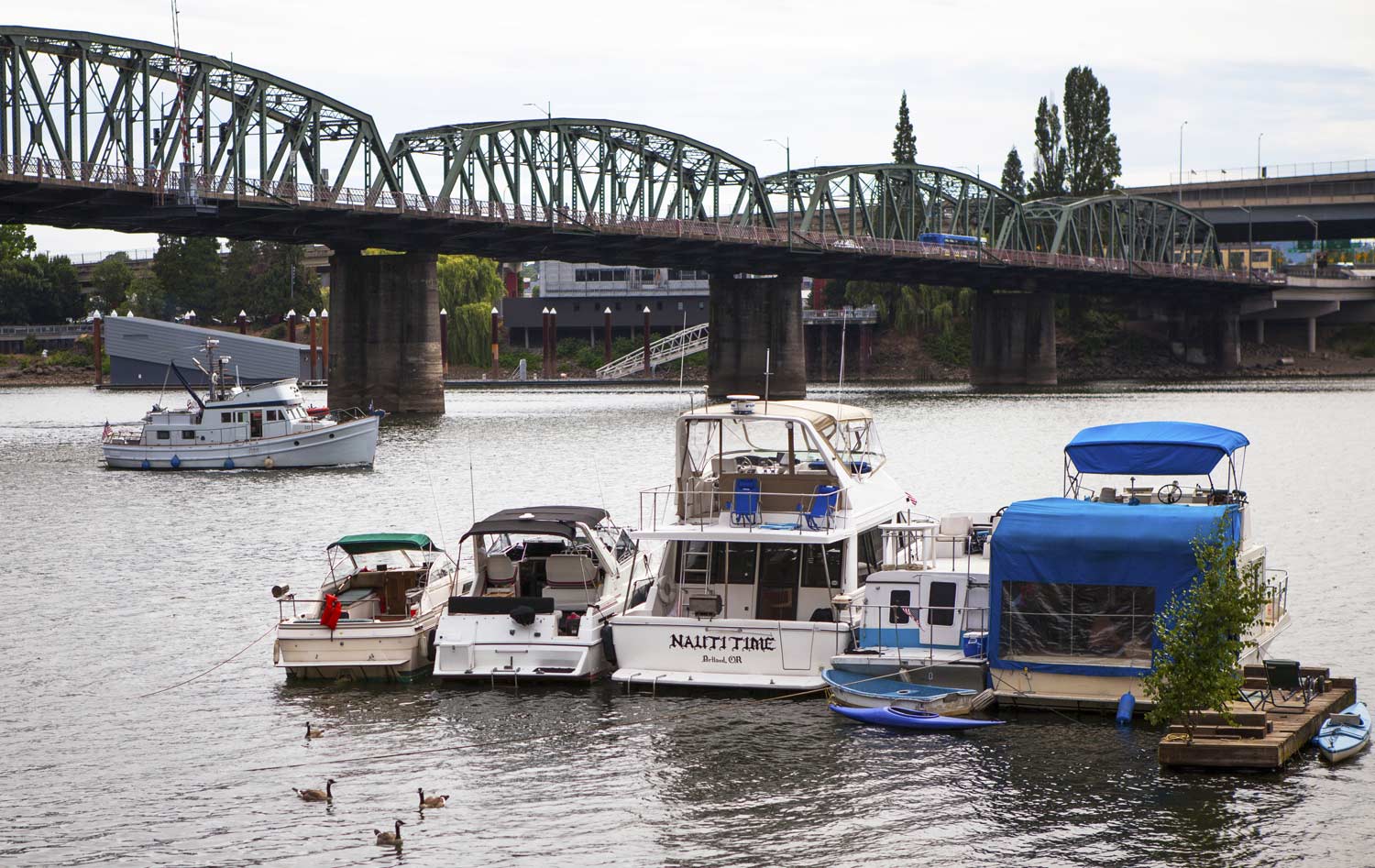 Willamette river docks