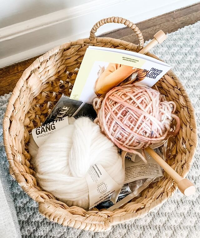 S E L F 🌙 S O O T H I N G
+ knitting is the *new* yoga .
.
.
Hello friends! I started knitting 🧶 last fall. Let&rsquo;s just say ... I quickly fell in love. It was not love at first sight. I had to find the right needle size and yarn (ty @loopymang