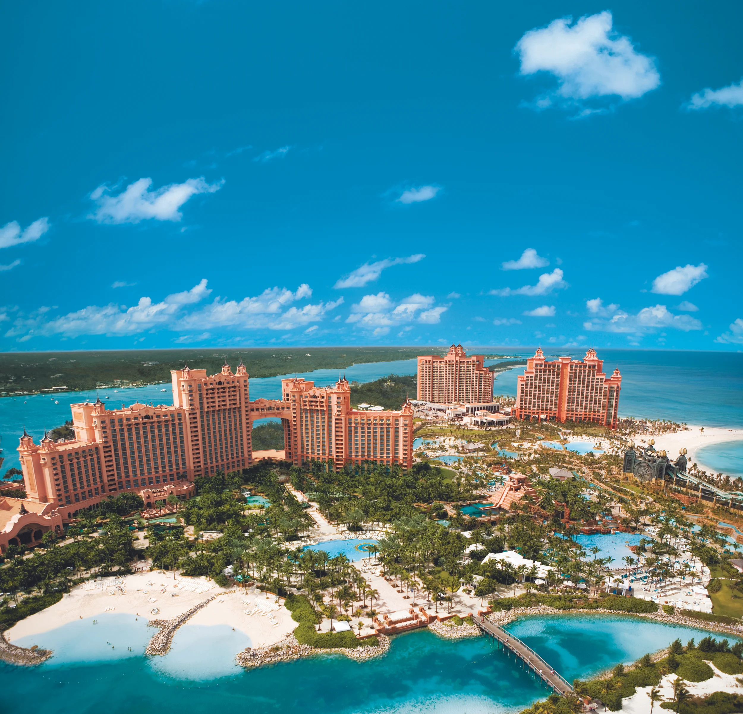 Atlantis_Aerial_View_2319_standard.jpg