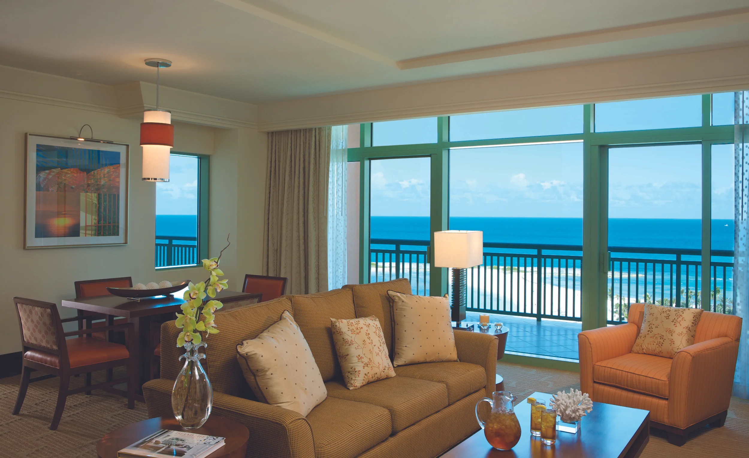 Topaz_Suite_-_Living_Room_1371_standard.jpg