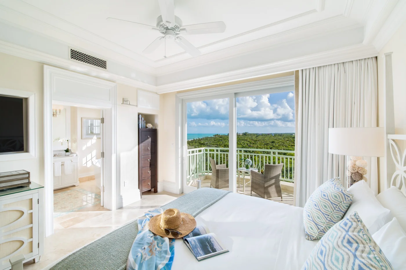 2 SC Junior Suite Ocean view.jpg