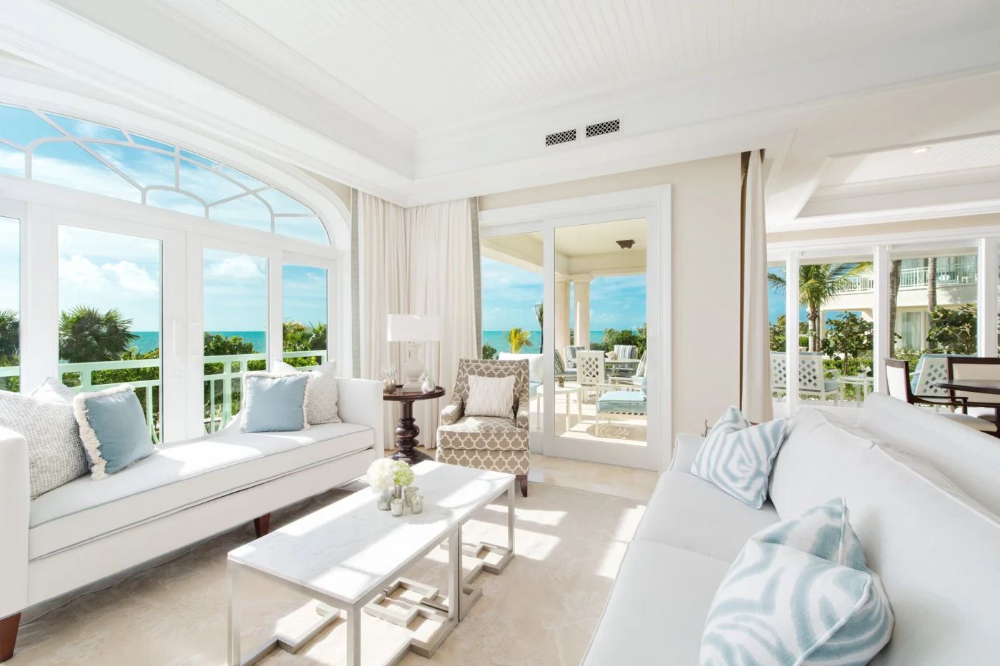 11 SC Deluxe Ocean front Living room Ground Floor.jpg