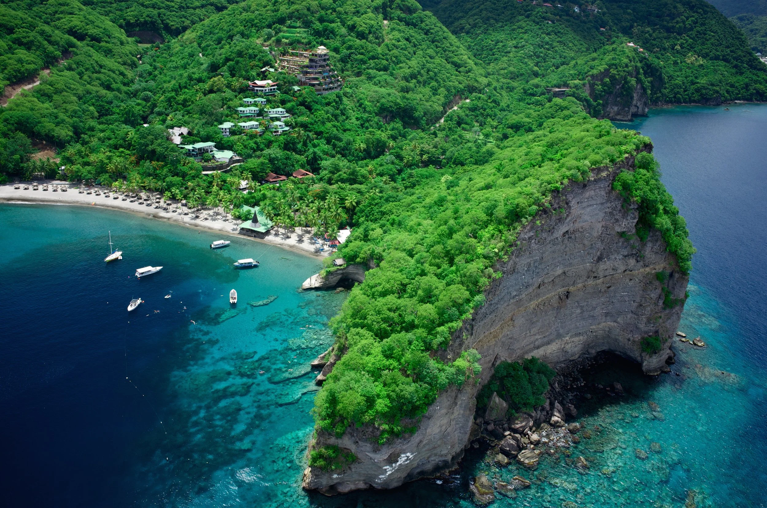JadeMountain-StLucia-LC.jpg