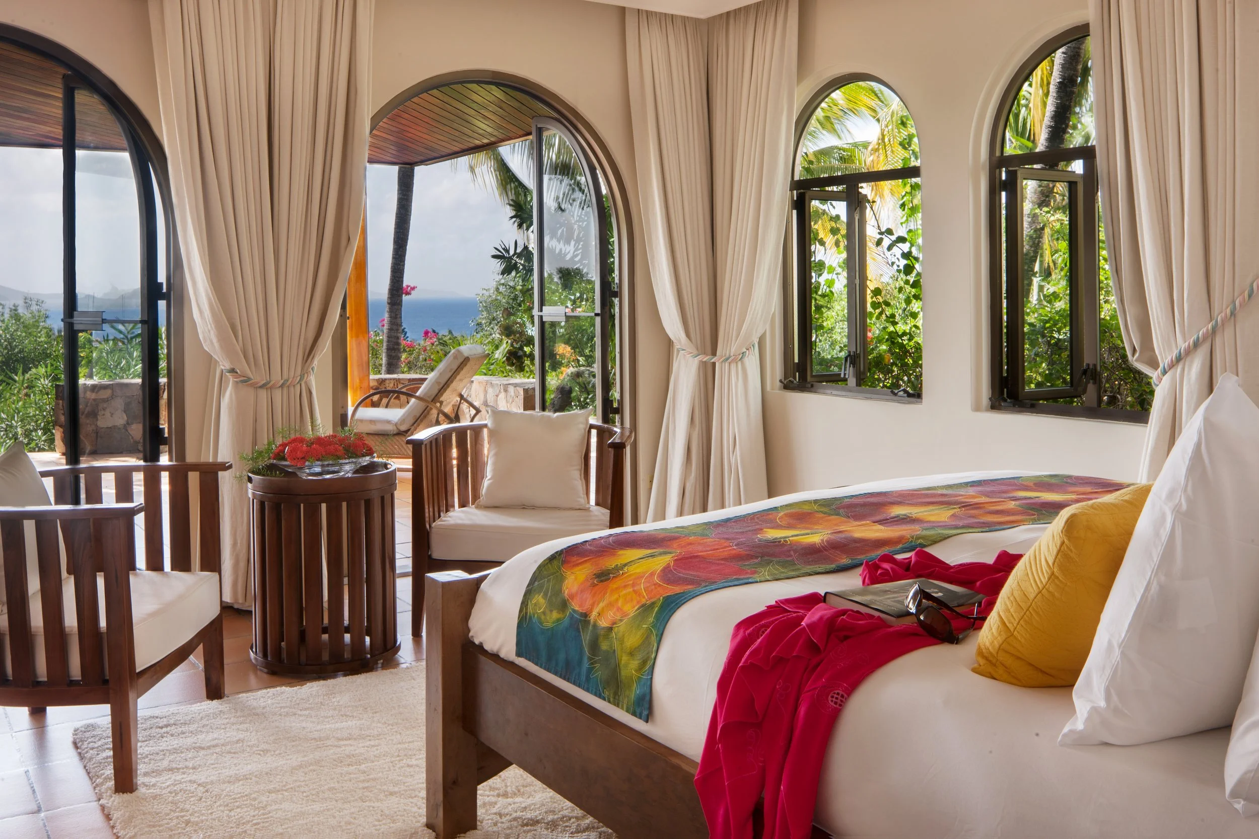 27 OCEAN BREEZE ROOM VALLEY TRUNK (2).jpg