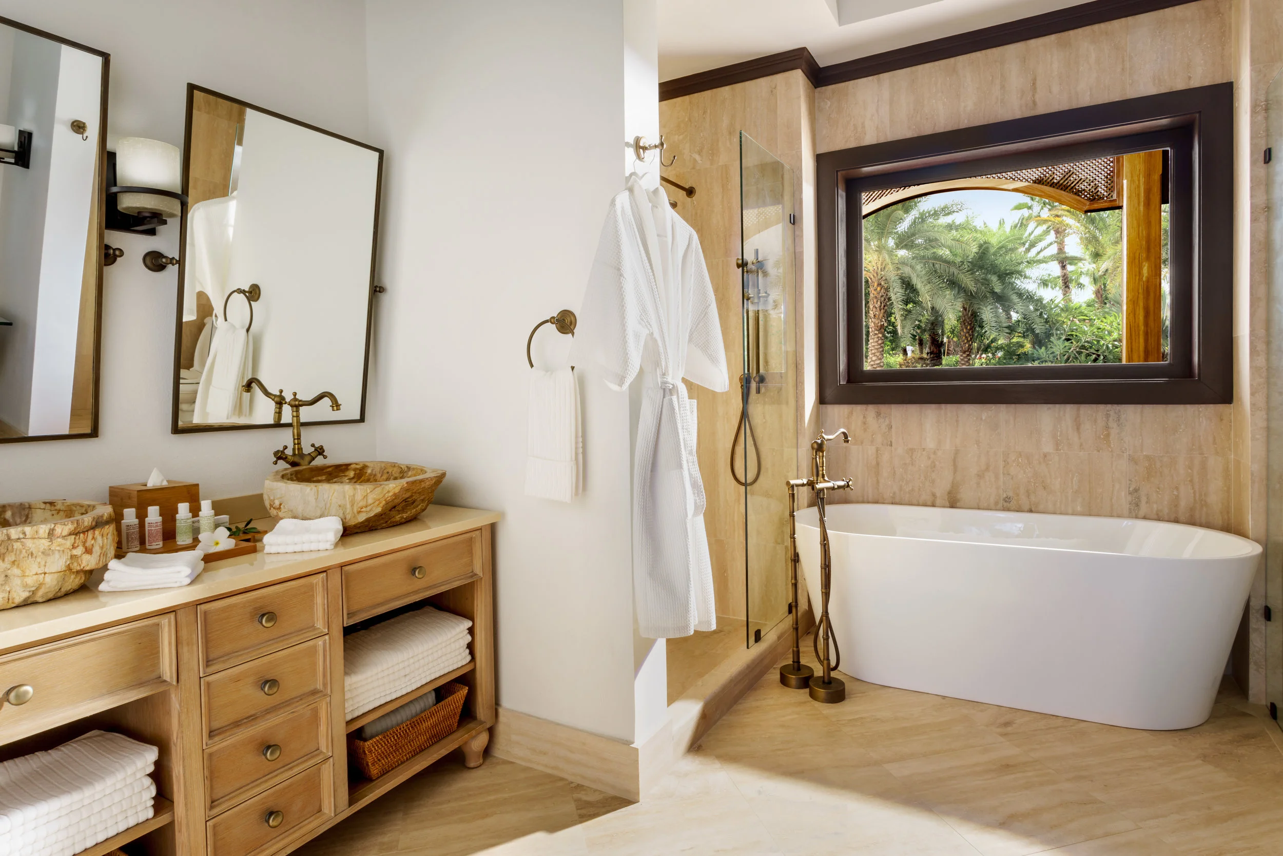 20151026_Zemi_bldg2_Double_Bathroom.jpg