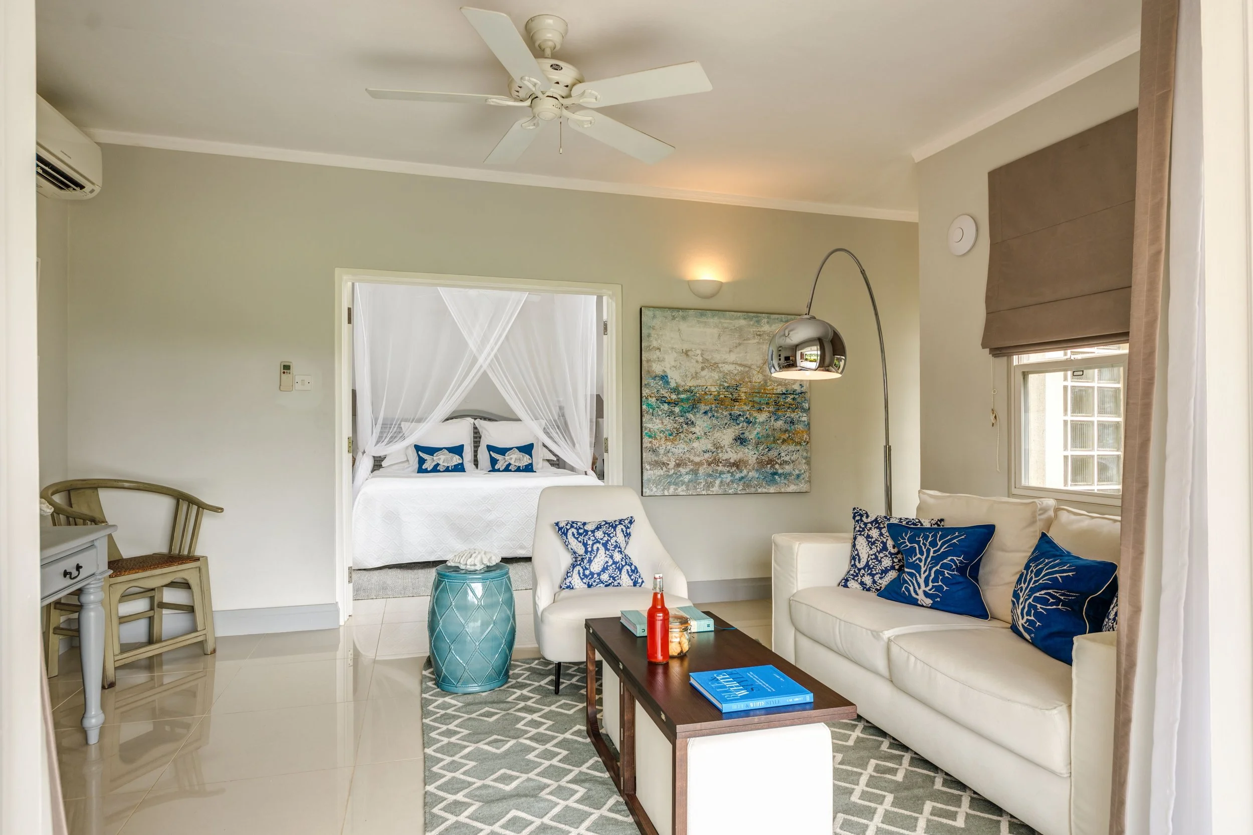 14.Deluxe Suite.jpg
