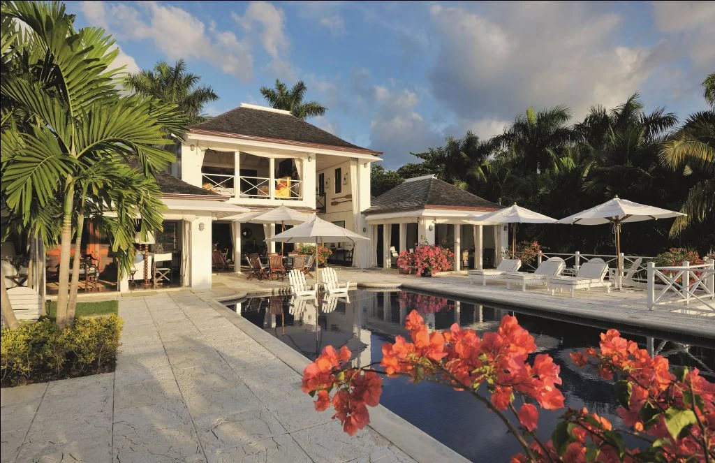 downloads_images_D - Complete Villas_Luxury Villa.jpg