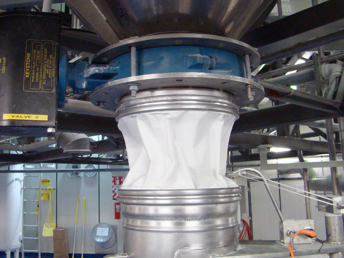 BFM Shut off valve to packing hopper