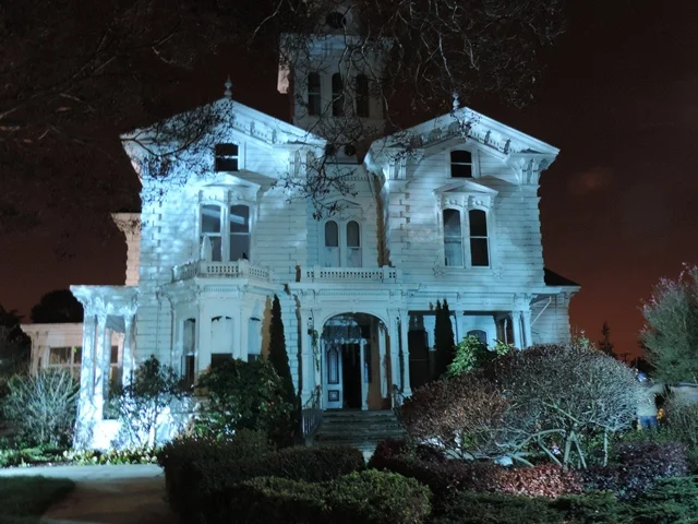 Public Paranormal Investigation at Meek Mansion