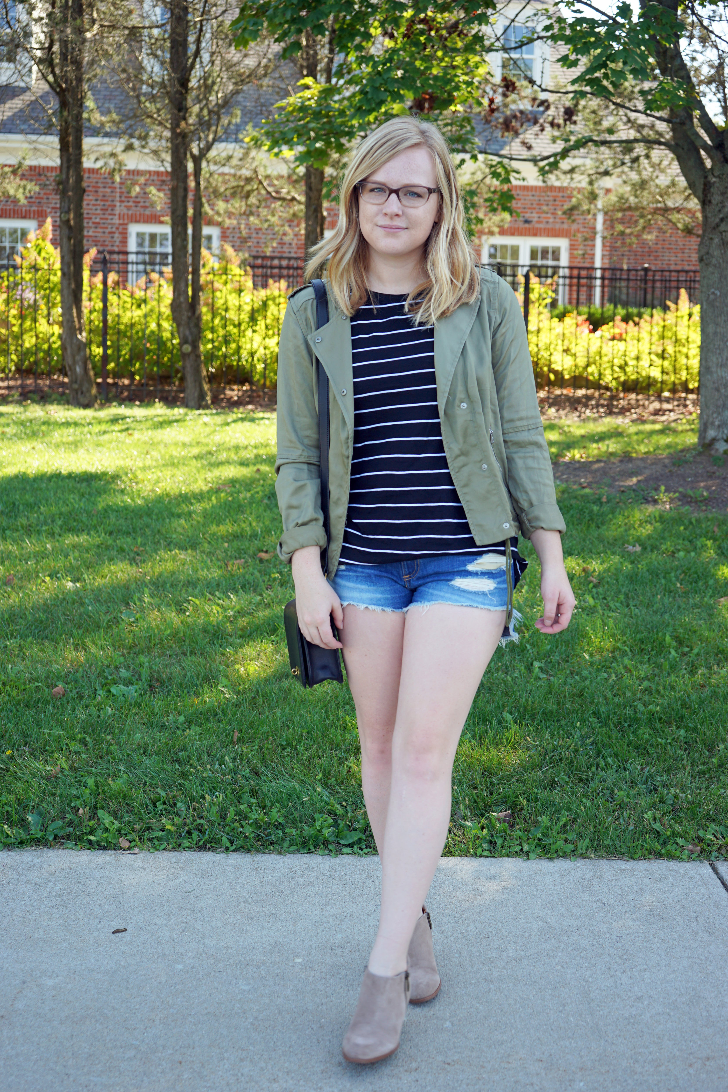 Maggie a la Mode - How to Wear Shorts in Fall 2.JPG