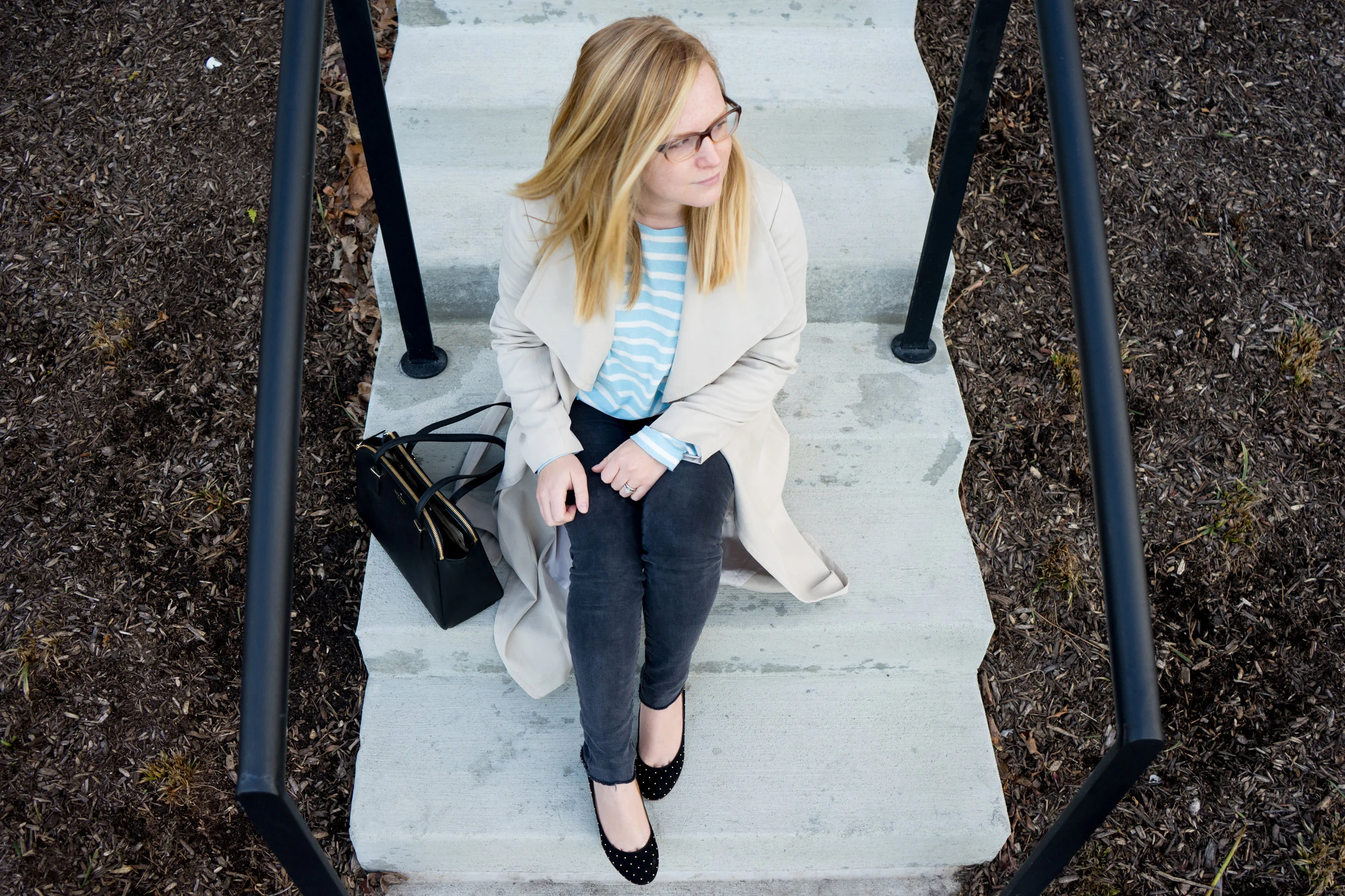 Maggie a la Mode - J Crew Deck-Striped T-Shirt, Club Monaco Martuska Soft Trench Coat, Frame Denim Le Skinny de Jeanne, Sezane Ashley Babies