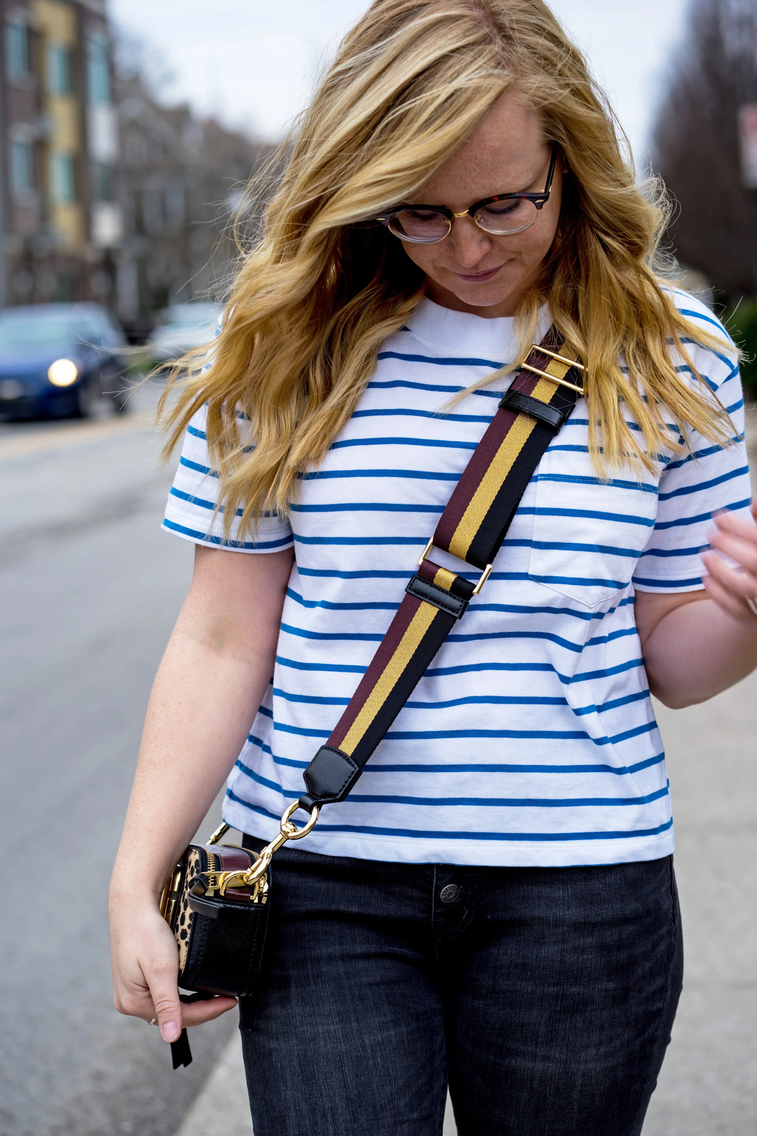 Maggie a la Mode - The Best Basic Tees You Will Buy Multiples Of Madewell Easy Crop Tee-5.jpg