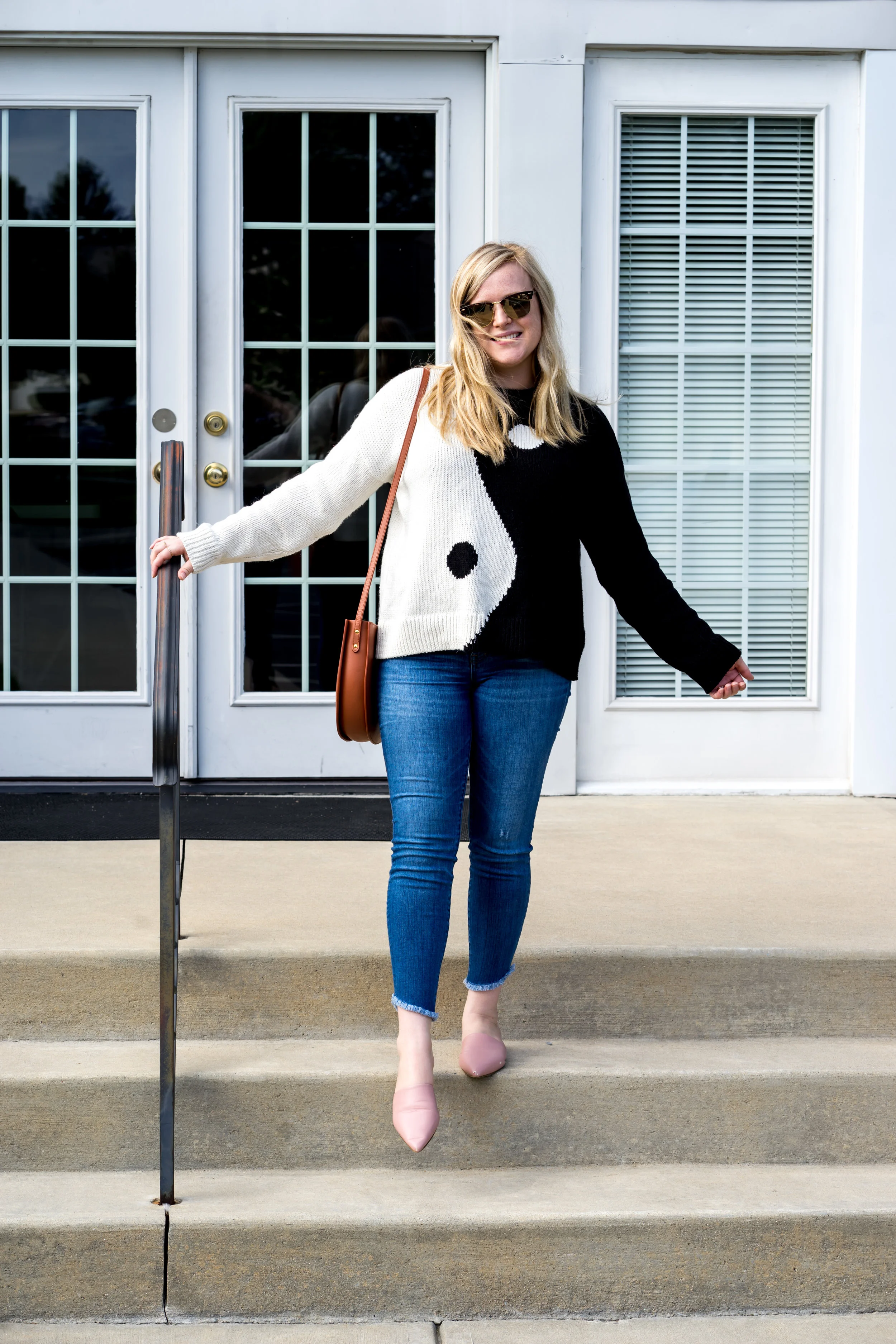 Maggie a la Mode - Madewell New Fall Arrivals 2018 Yin and Yang Sweater, Madewell Tulip-Hem Edition High-Rise Skinny Jeans, The Stowe Eloise Bag, Everlane The Pointed Slide
