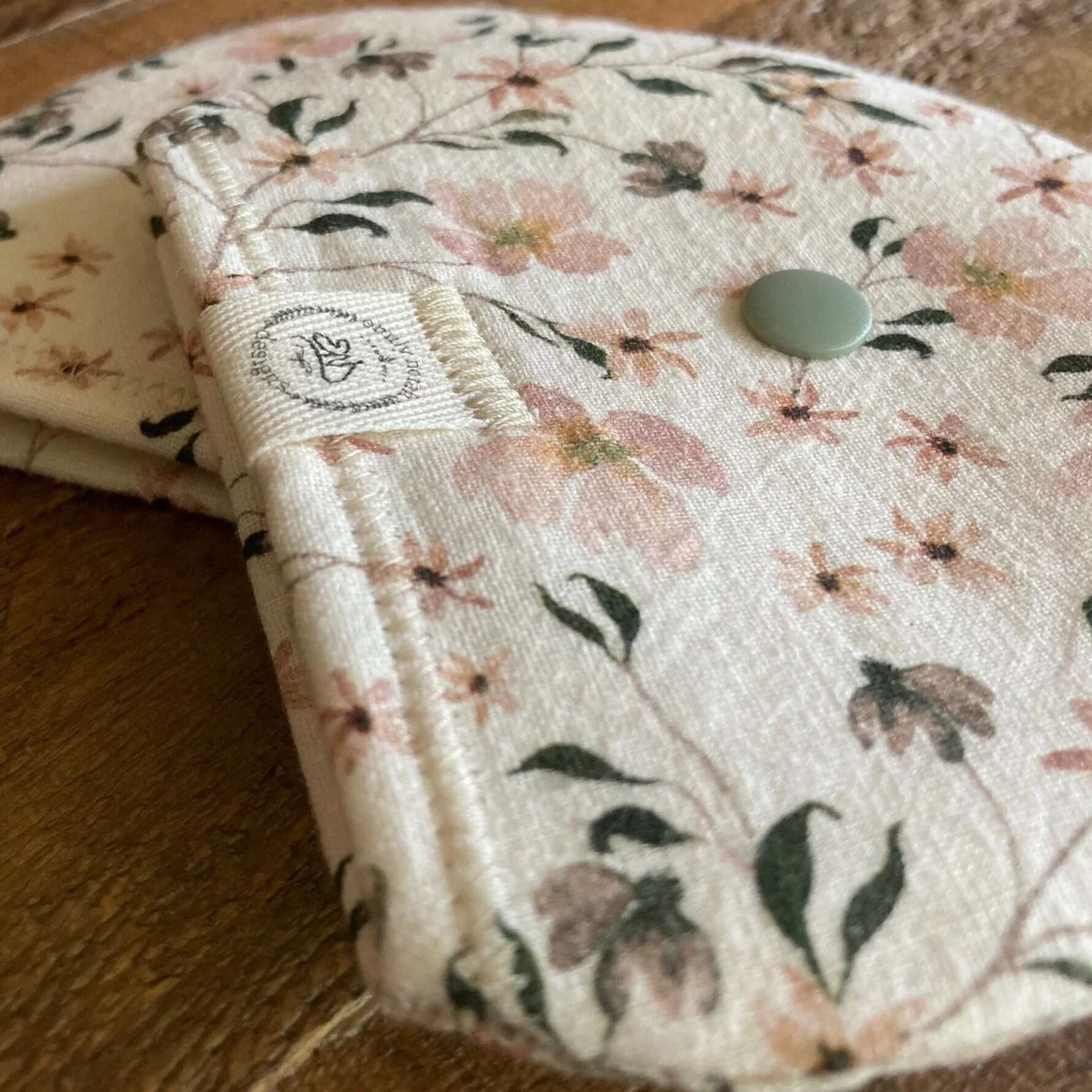 B8E89F4E-989D-4043-AC4C-233029B24EFE