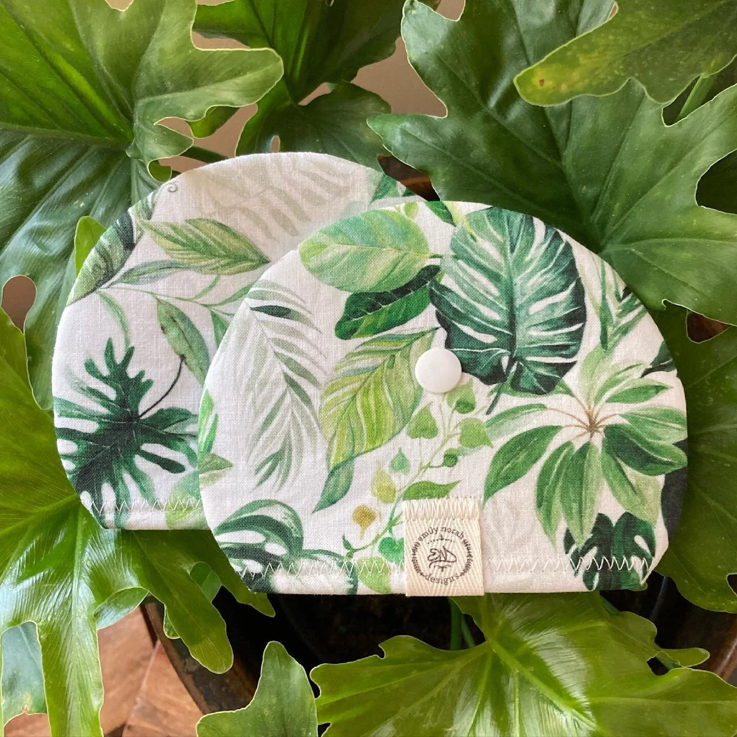 2E0C72B0-7B9C-4F12-810F-87806DE8D22A