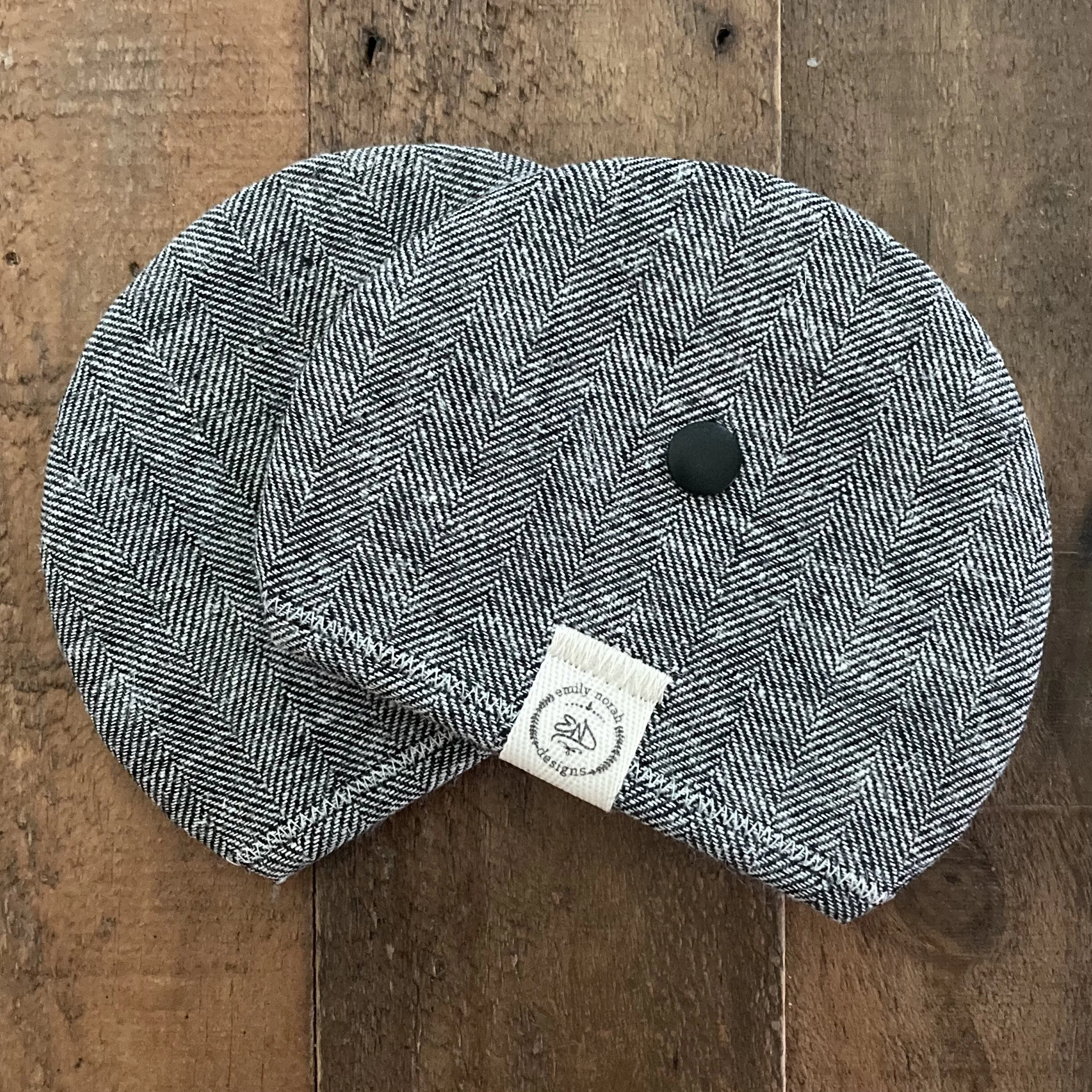 A4DE1F18-C3E9-4AD4-A6F2-054BA984B1D9