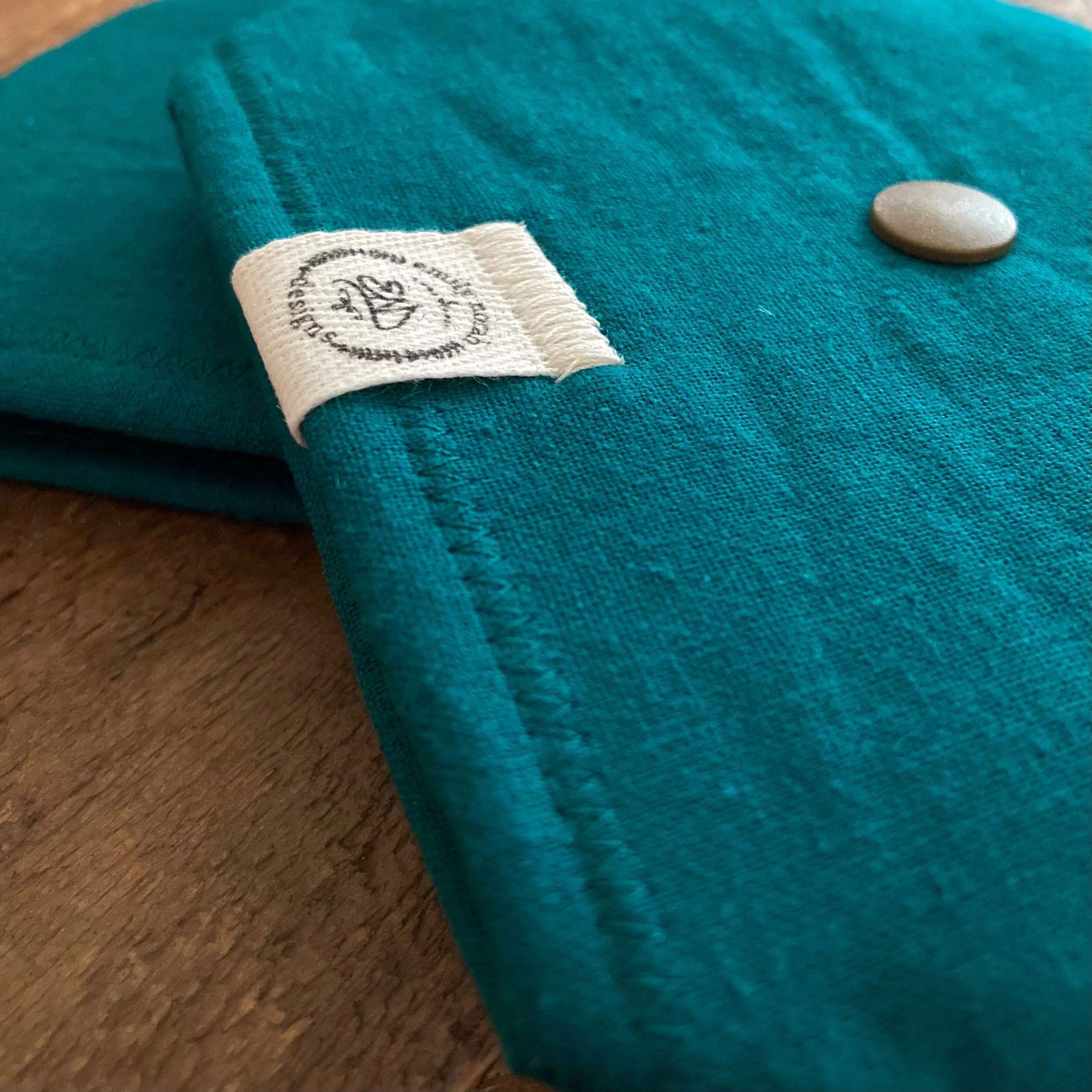 B2FE5FAA-EA6E-4B0A-9163-6C01FA1D8E56