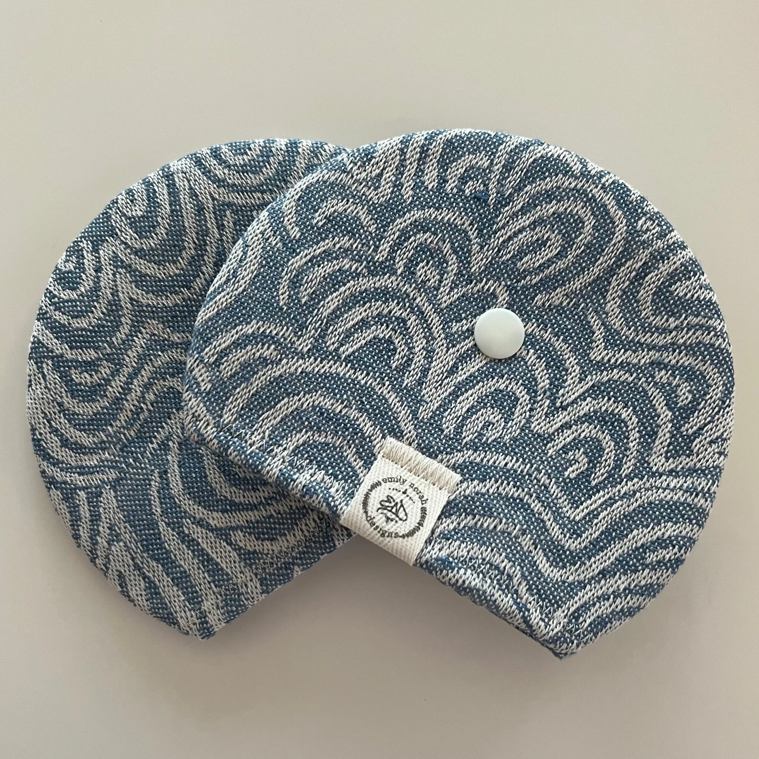 8FB41ABA-C1F9-4CDE-B701-5C0E4318BEE9