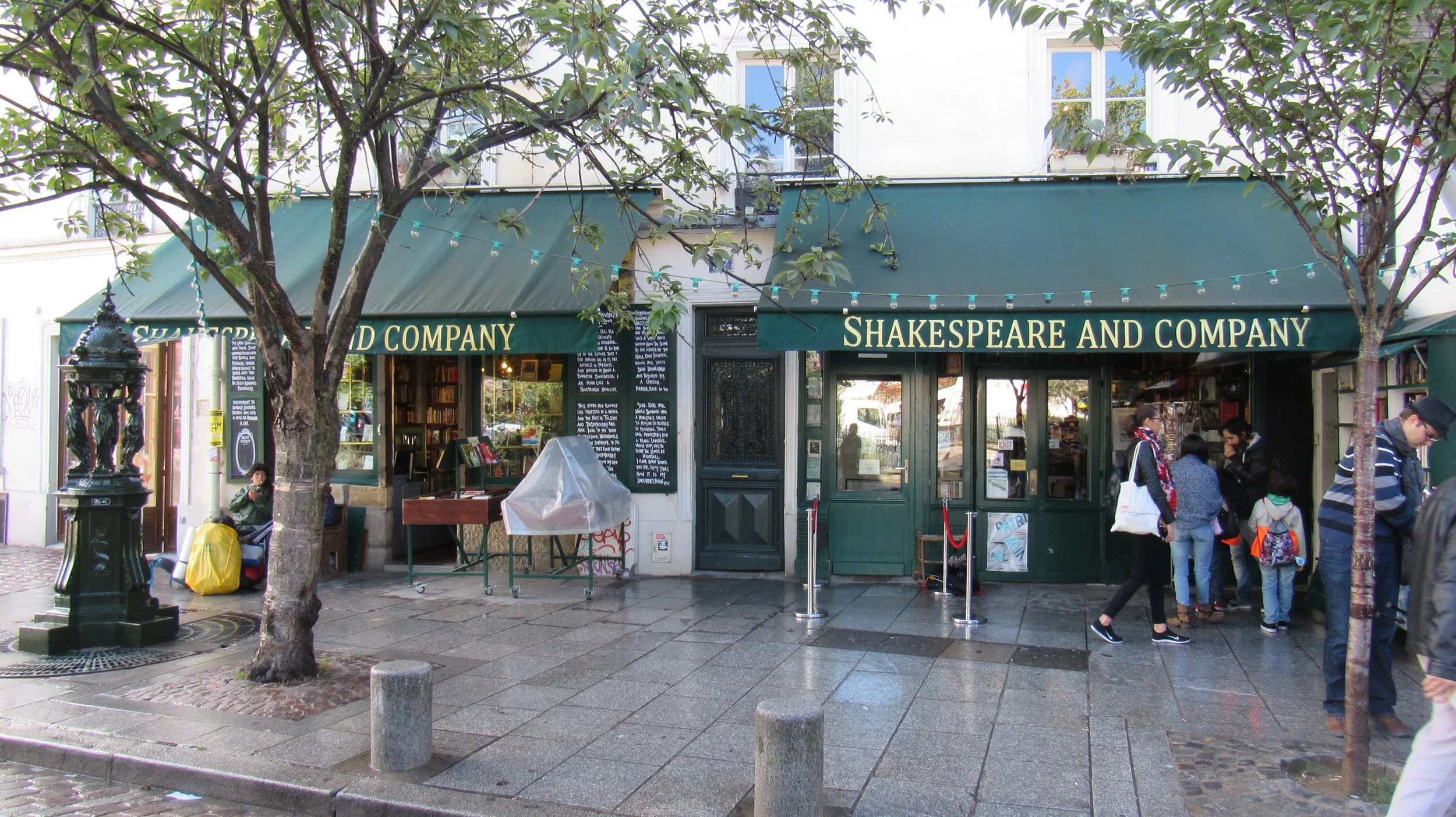  The only American bookstore in Paris.&nbsp; 