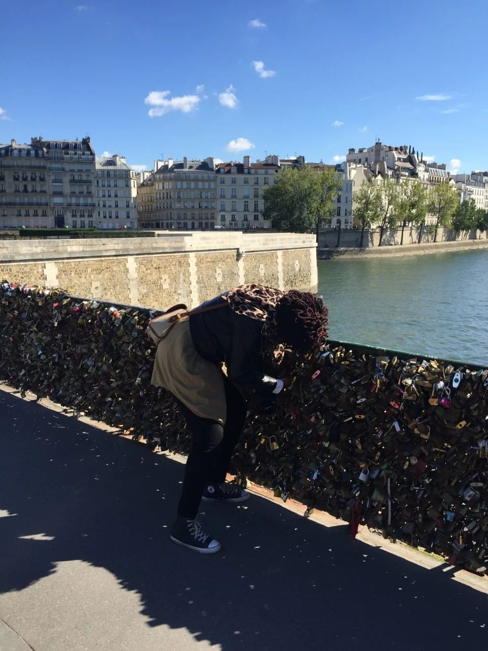  Finding the perfect spot on the lock bridge. 